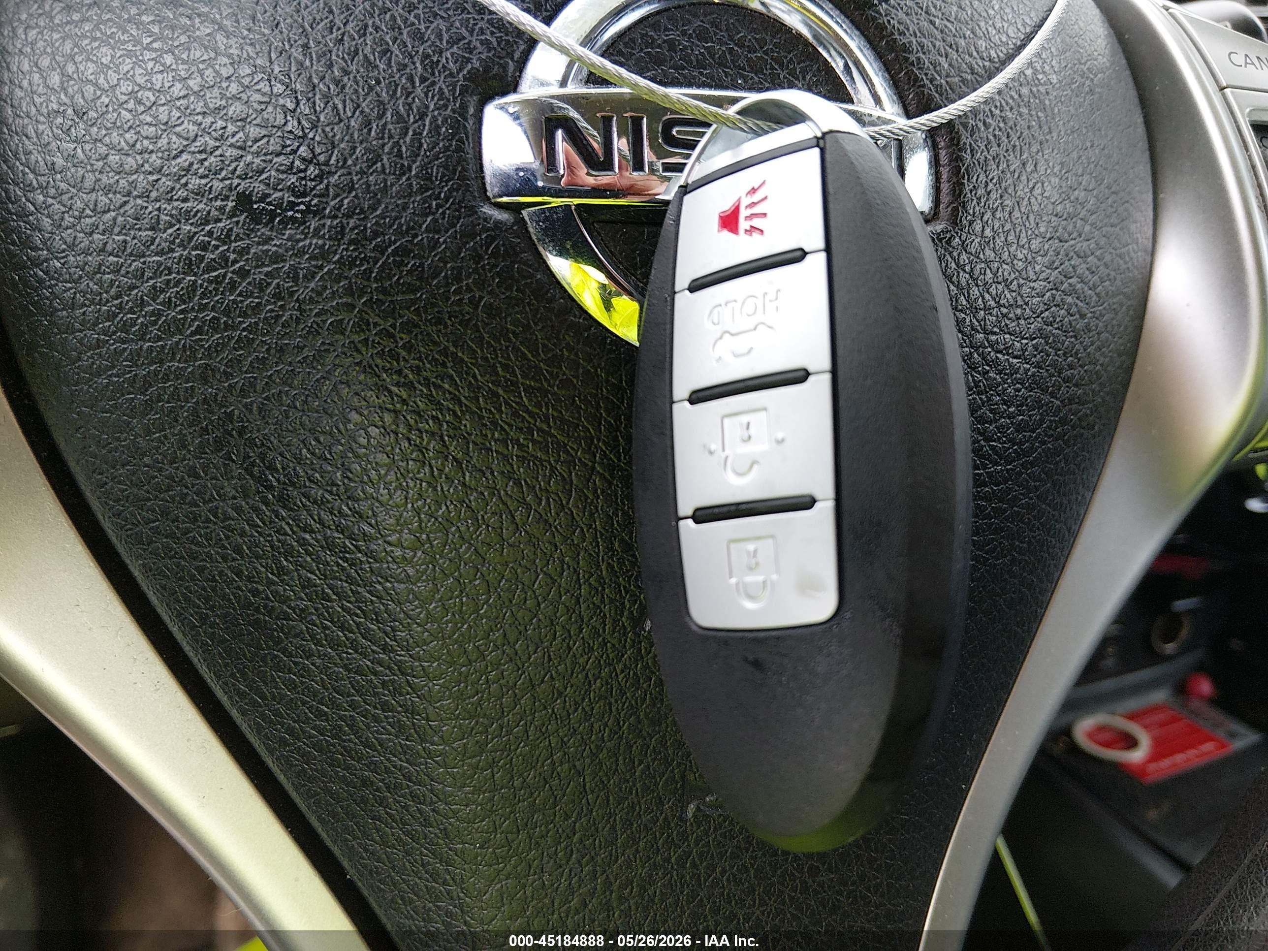 NISSAN ROGUE image 11