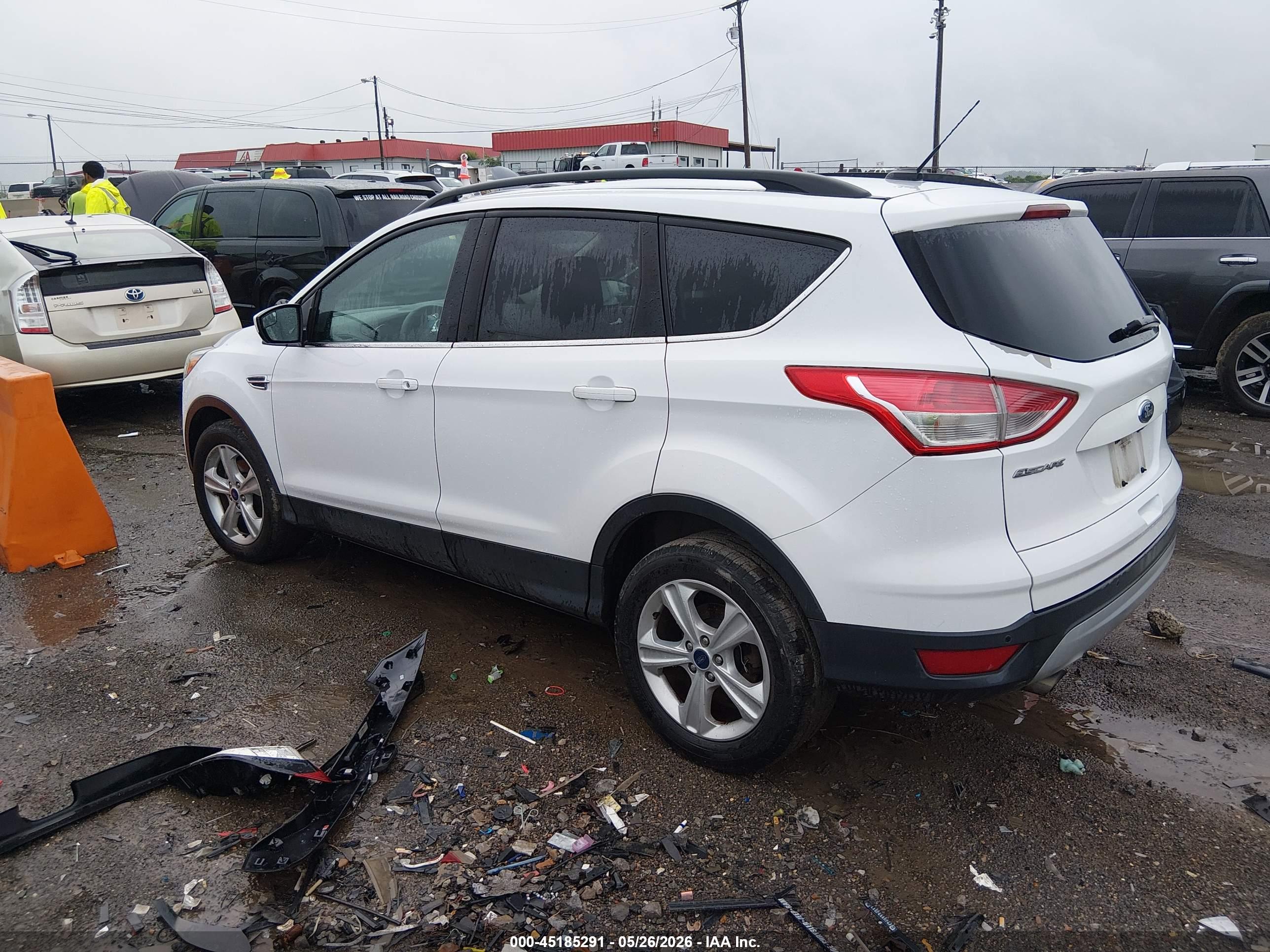 FORD ESCAPE image 3
