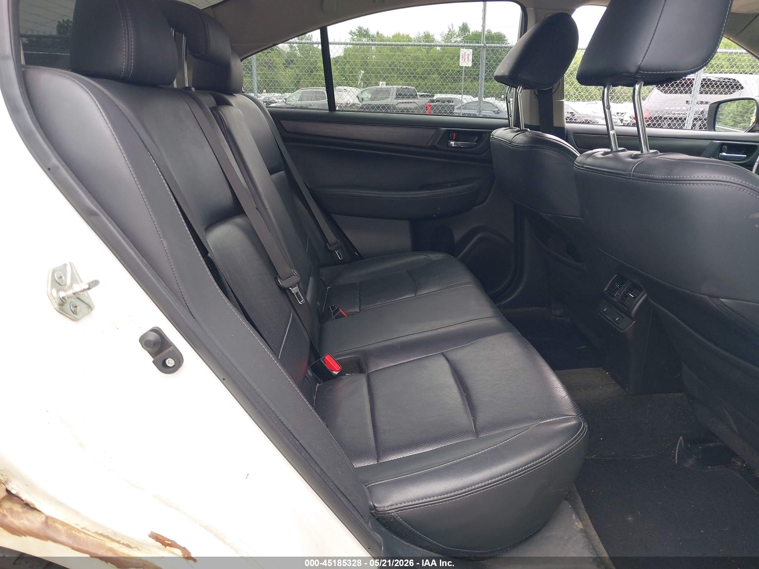 SUBARU LEGACY image 8