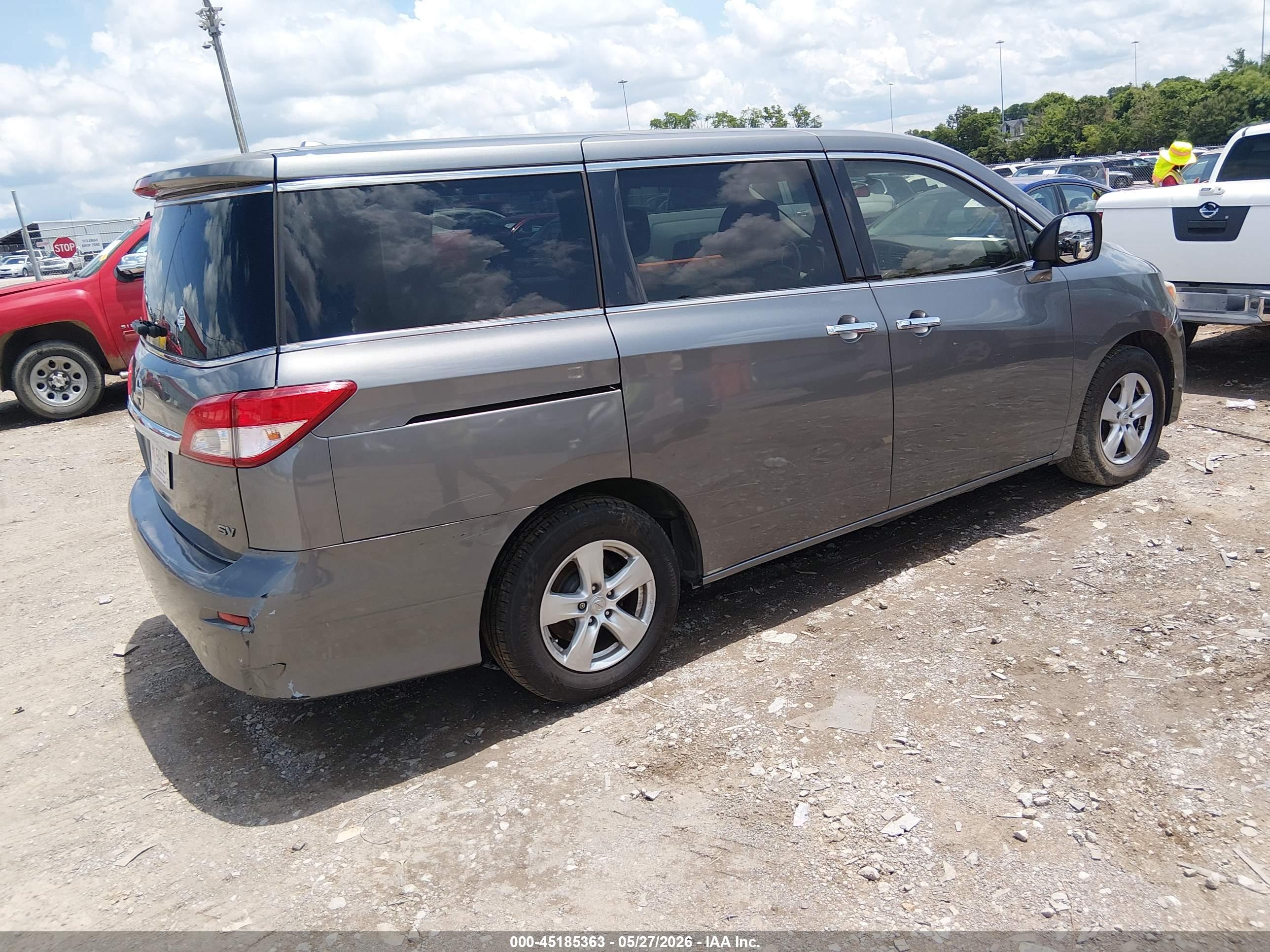 NISSAN QUEST image 4