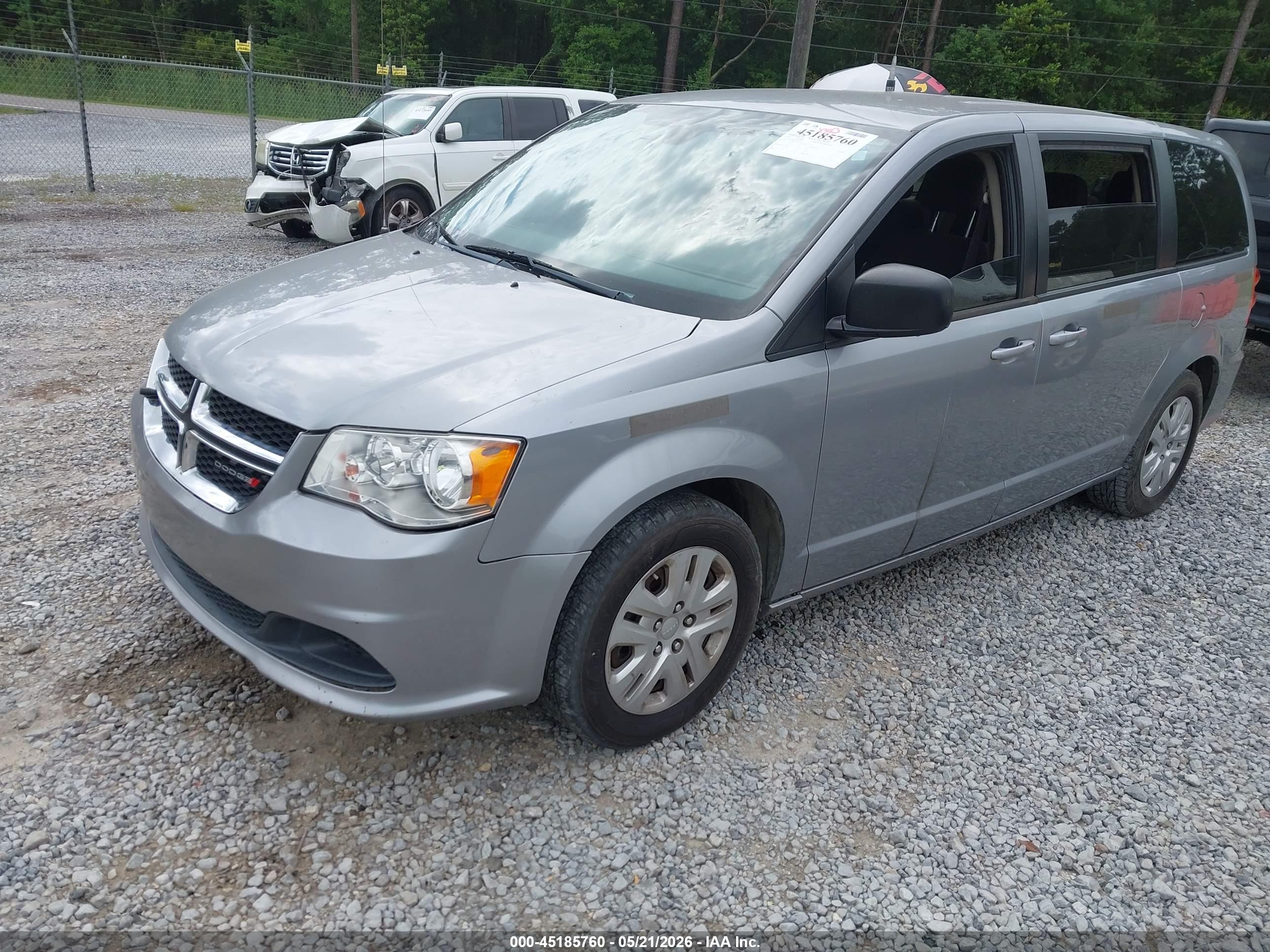 DODGE GRAND image 2