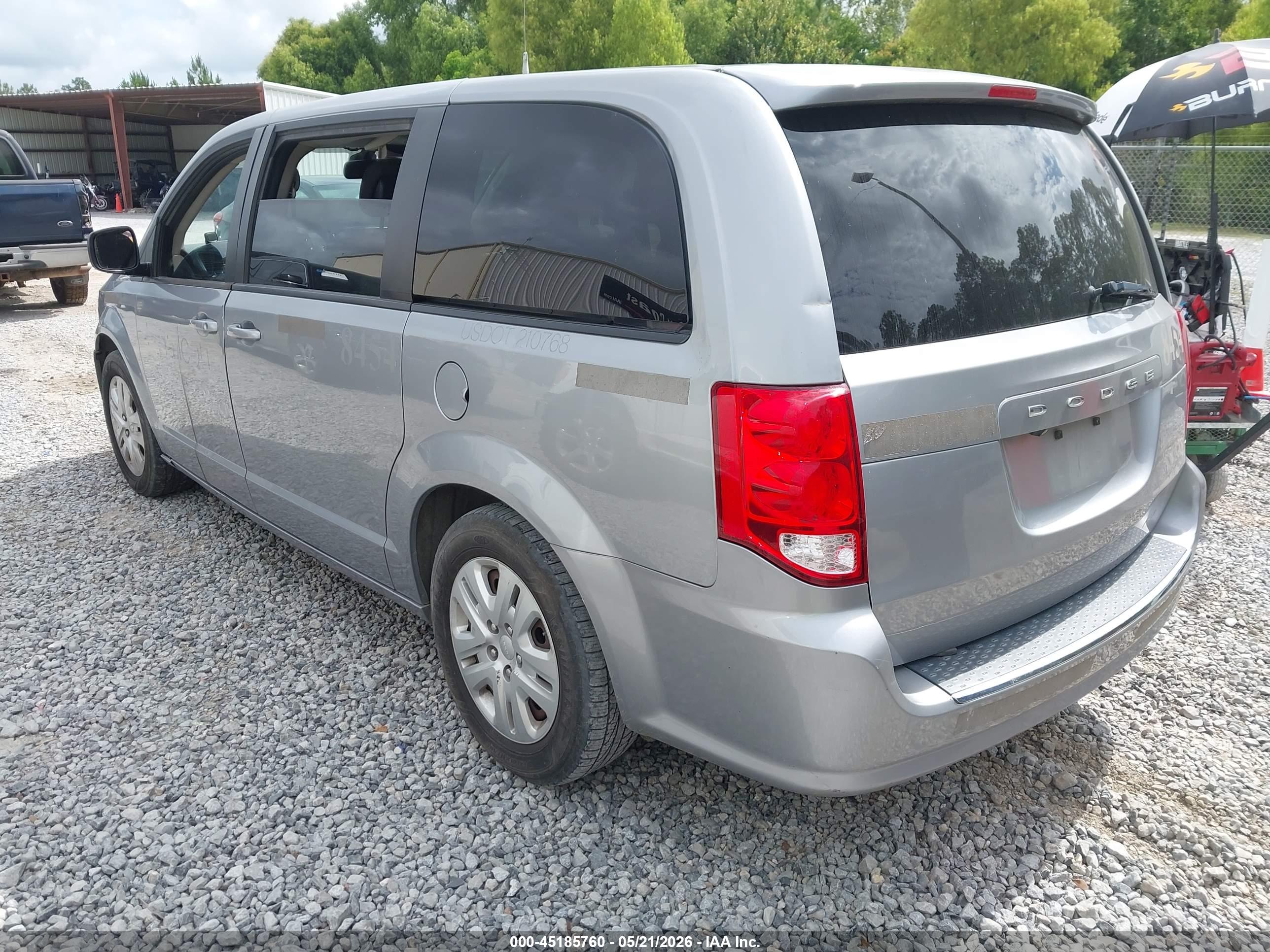 DODGE GRAND image 3