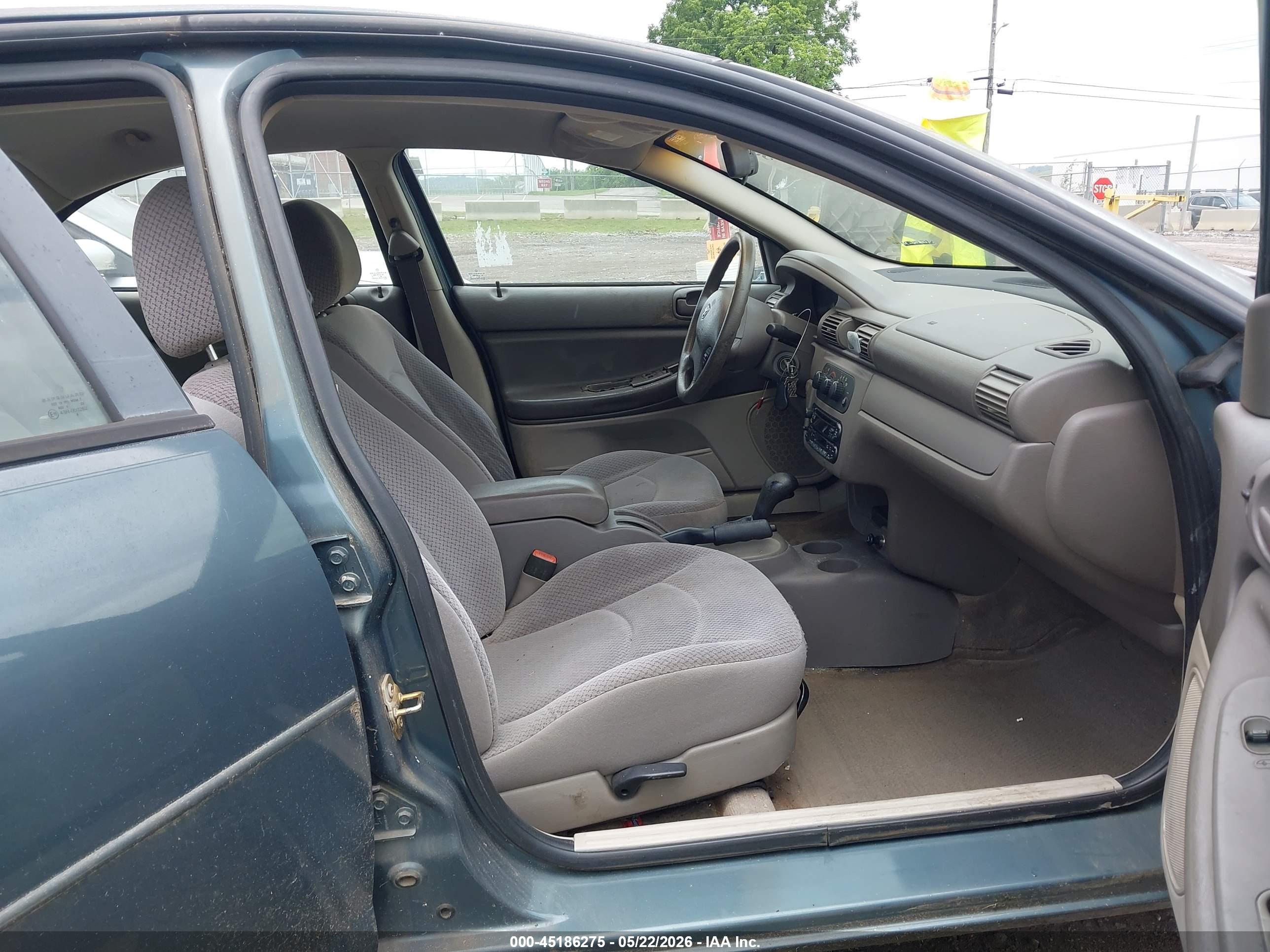 DODGE STRATUS image 5
