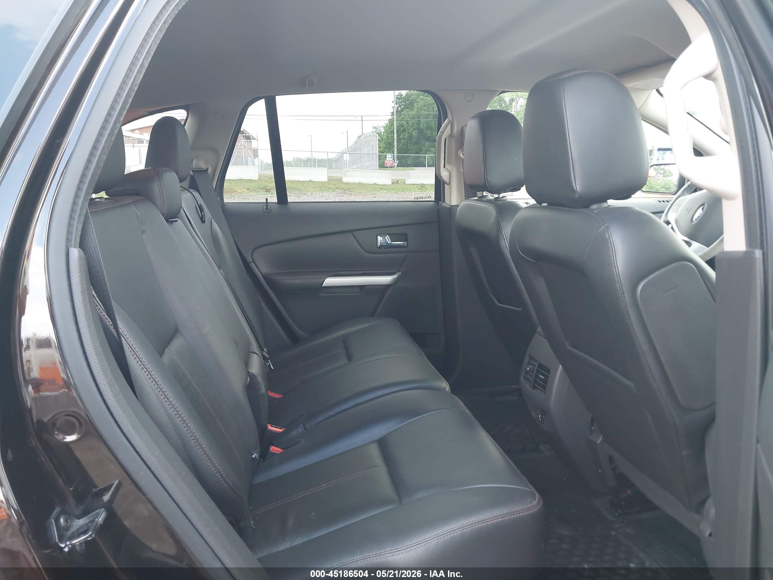 FORD EDGE image 8