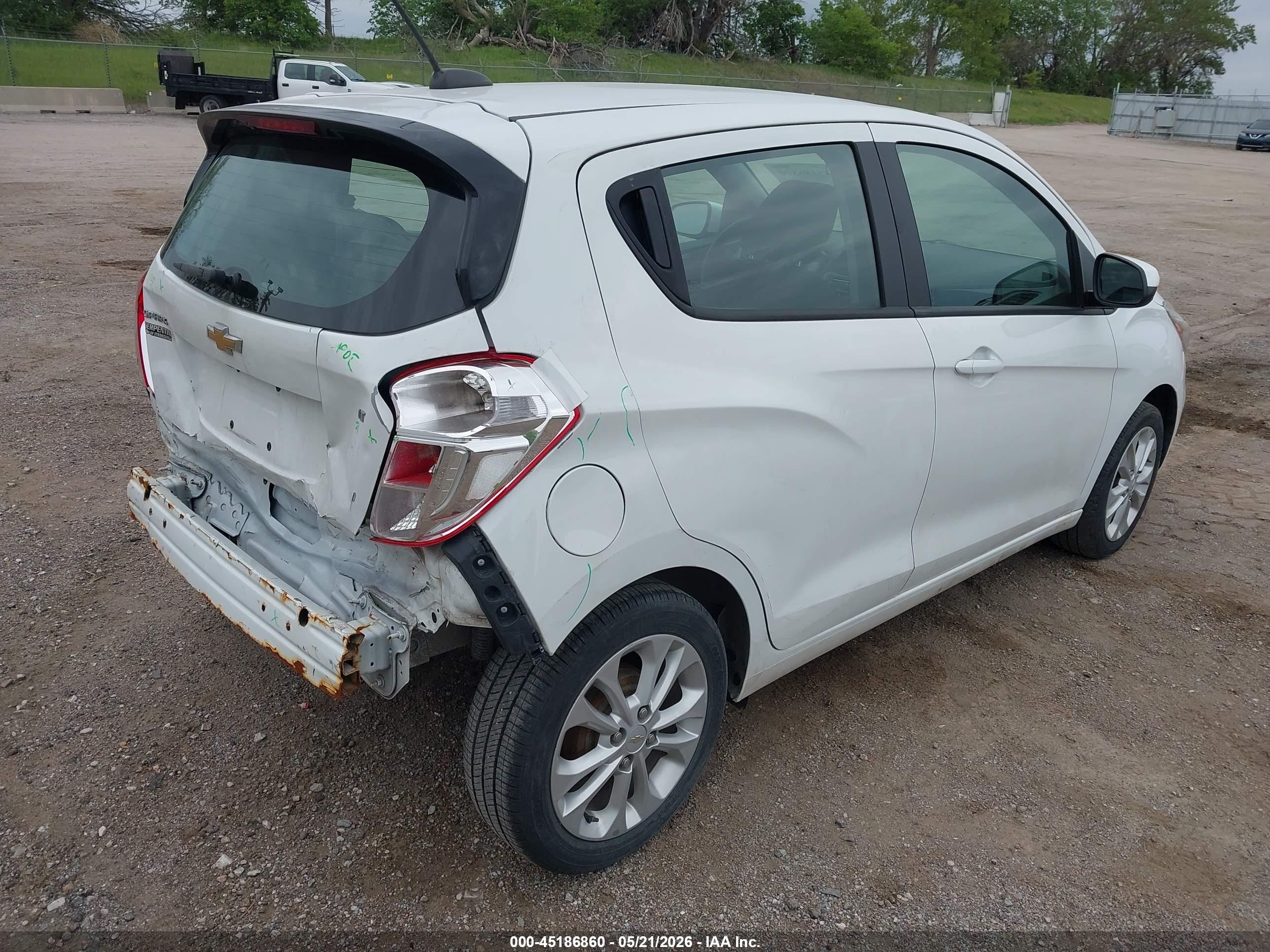 CHEVROLET SPARK image 4