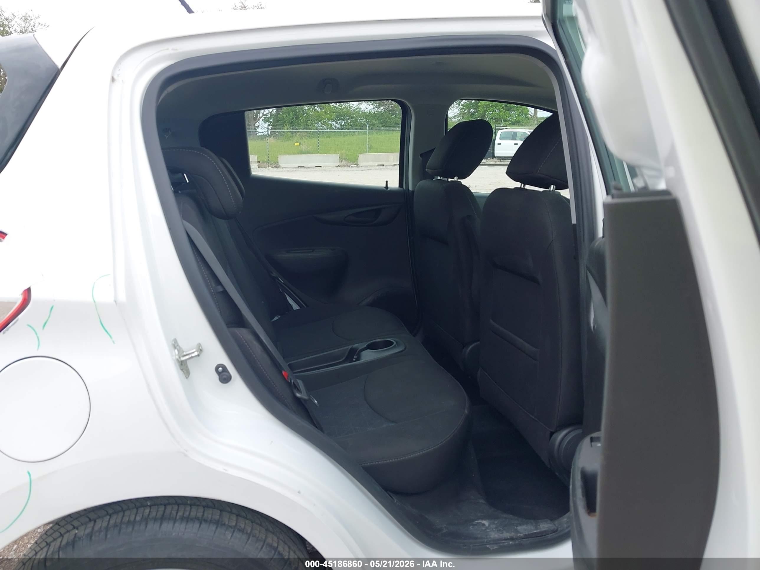 CHEVROLET SPARK image 8