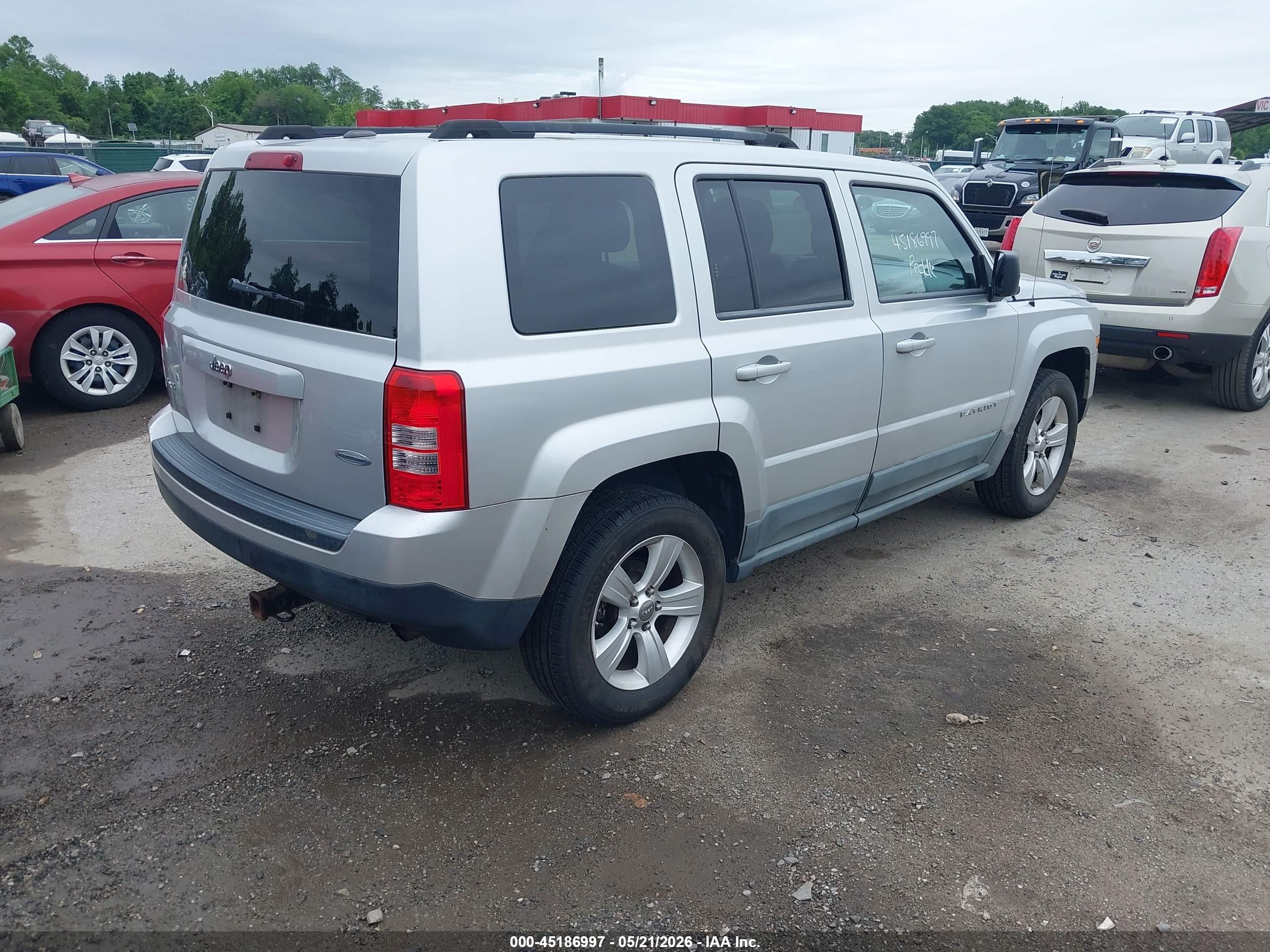 JEEP PATRIOT image 4
