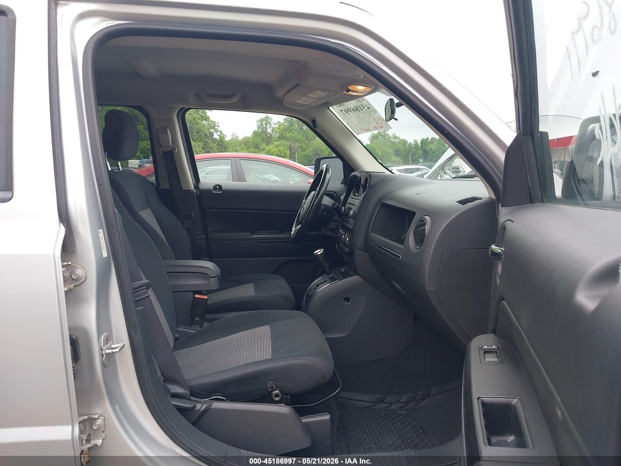 JEEP PATRIOT image 5