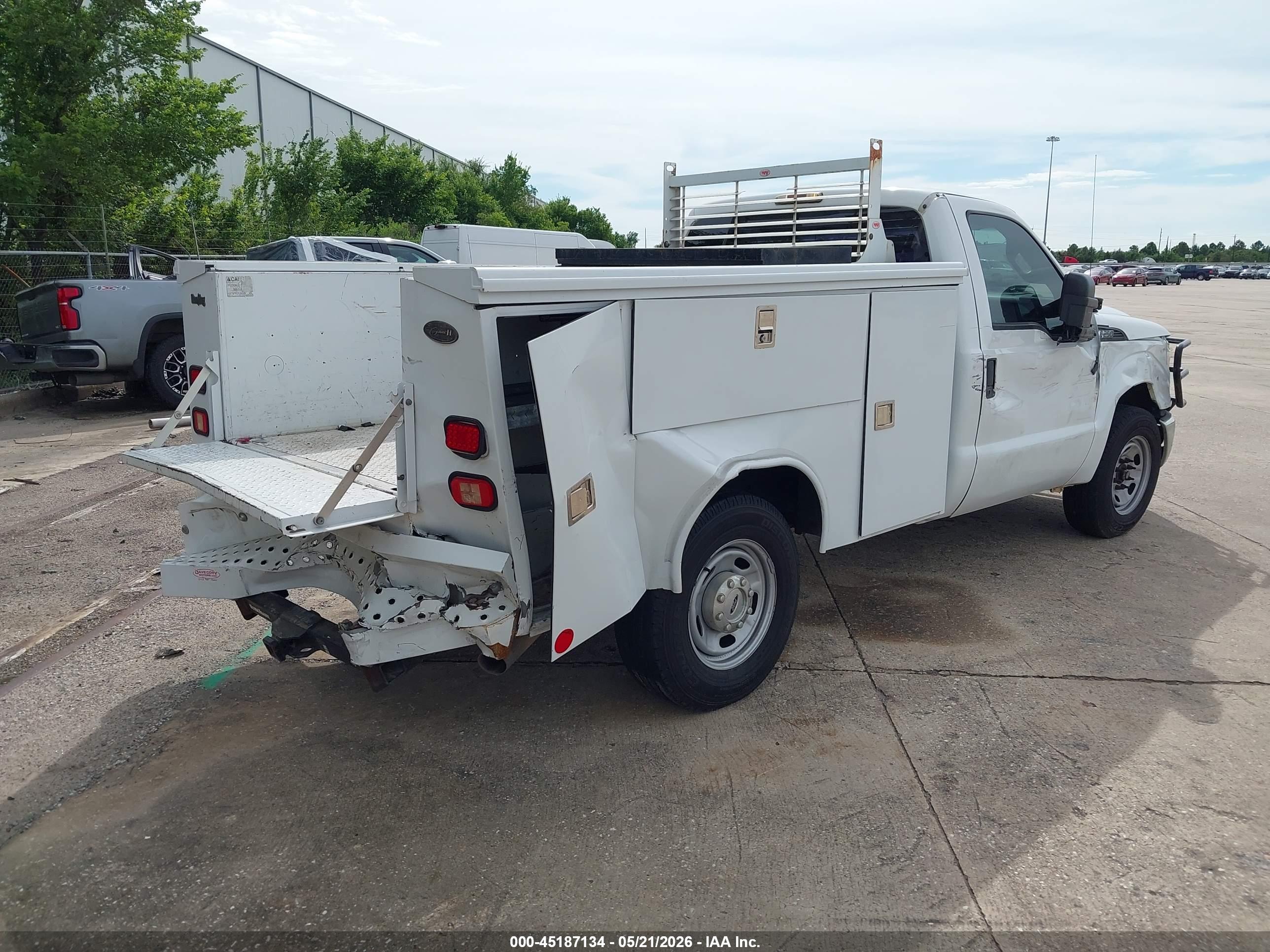 FORD F-250 image 4