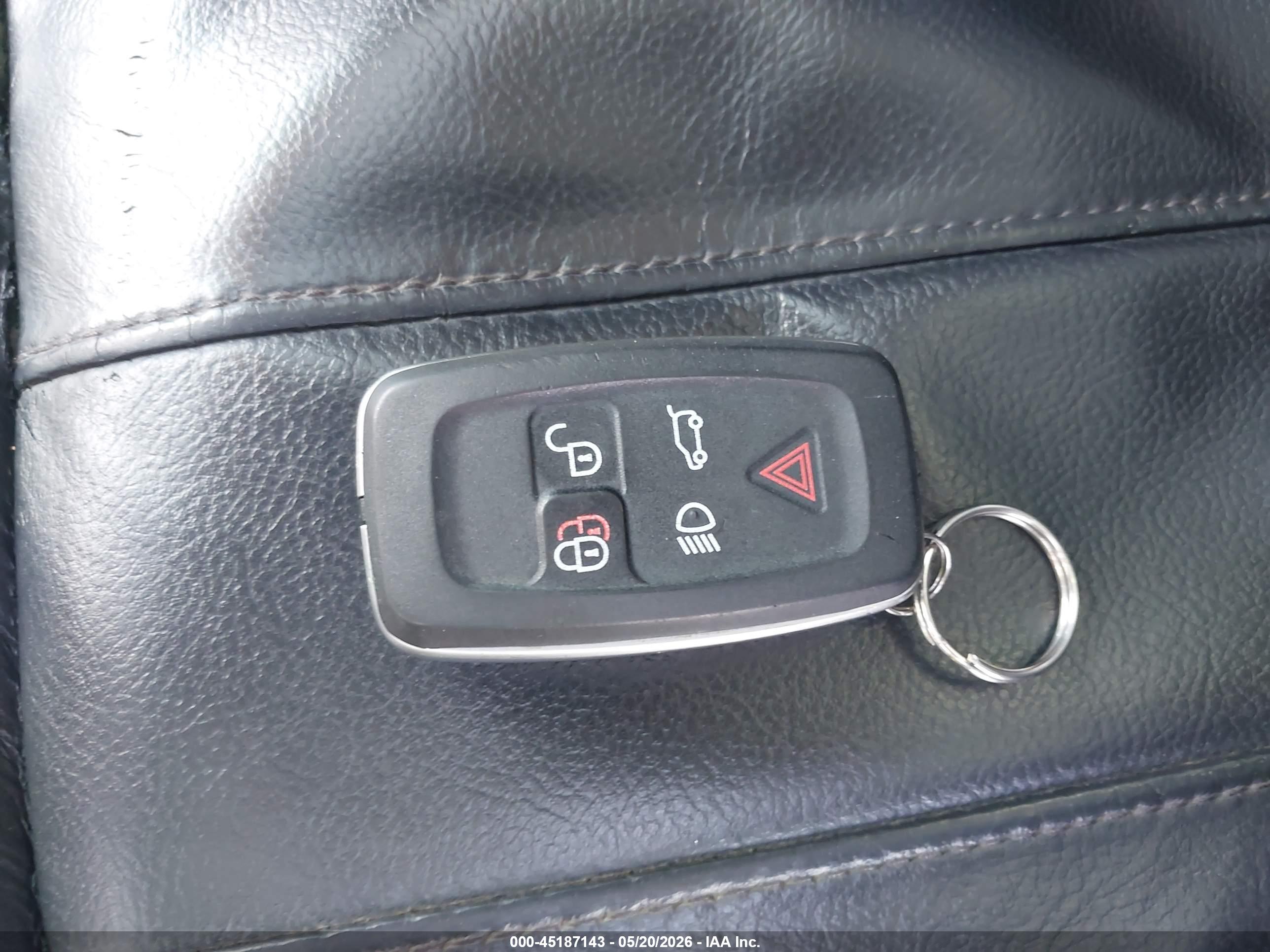 LAND ROVER image 11
