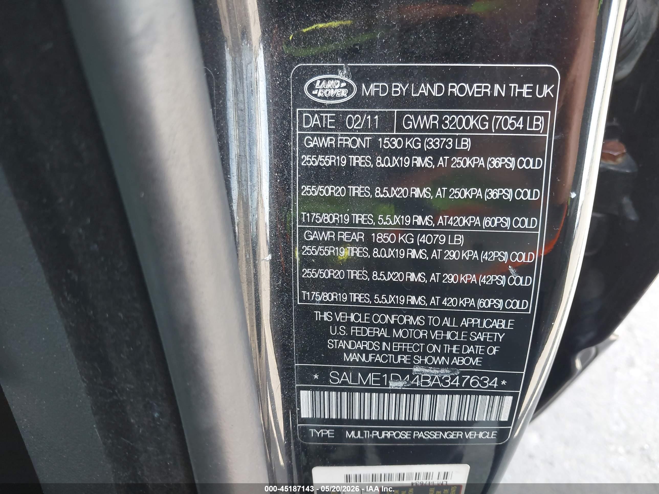 LAND ROVER image 9