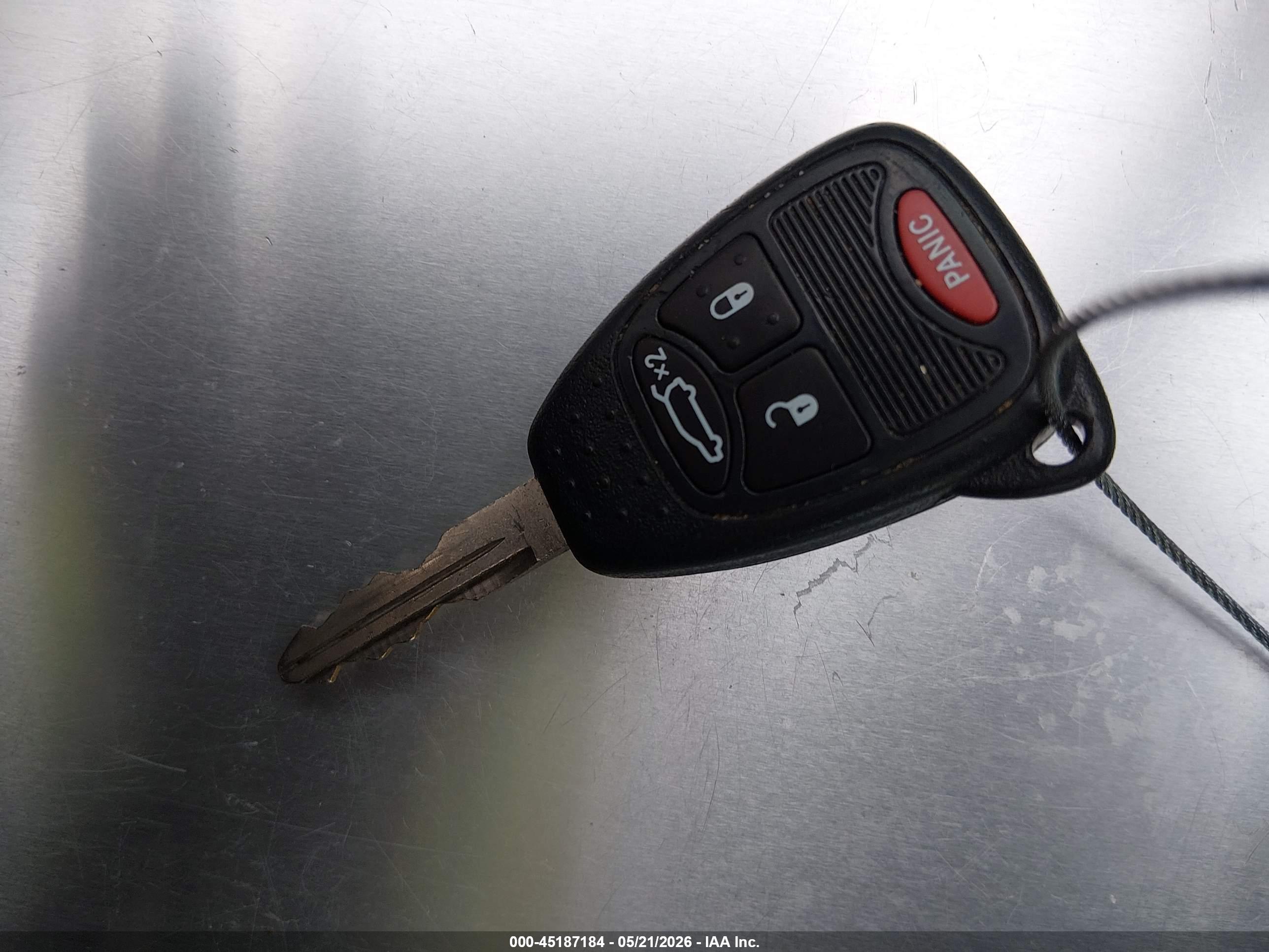 DODGE AVENGER image 11