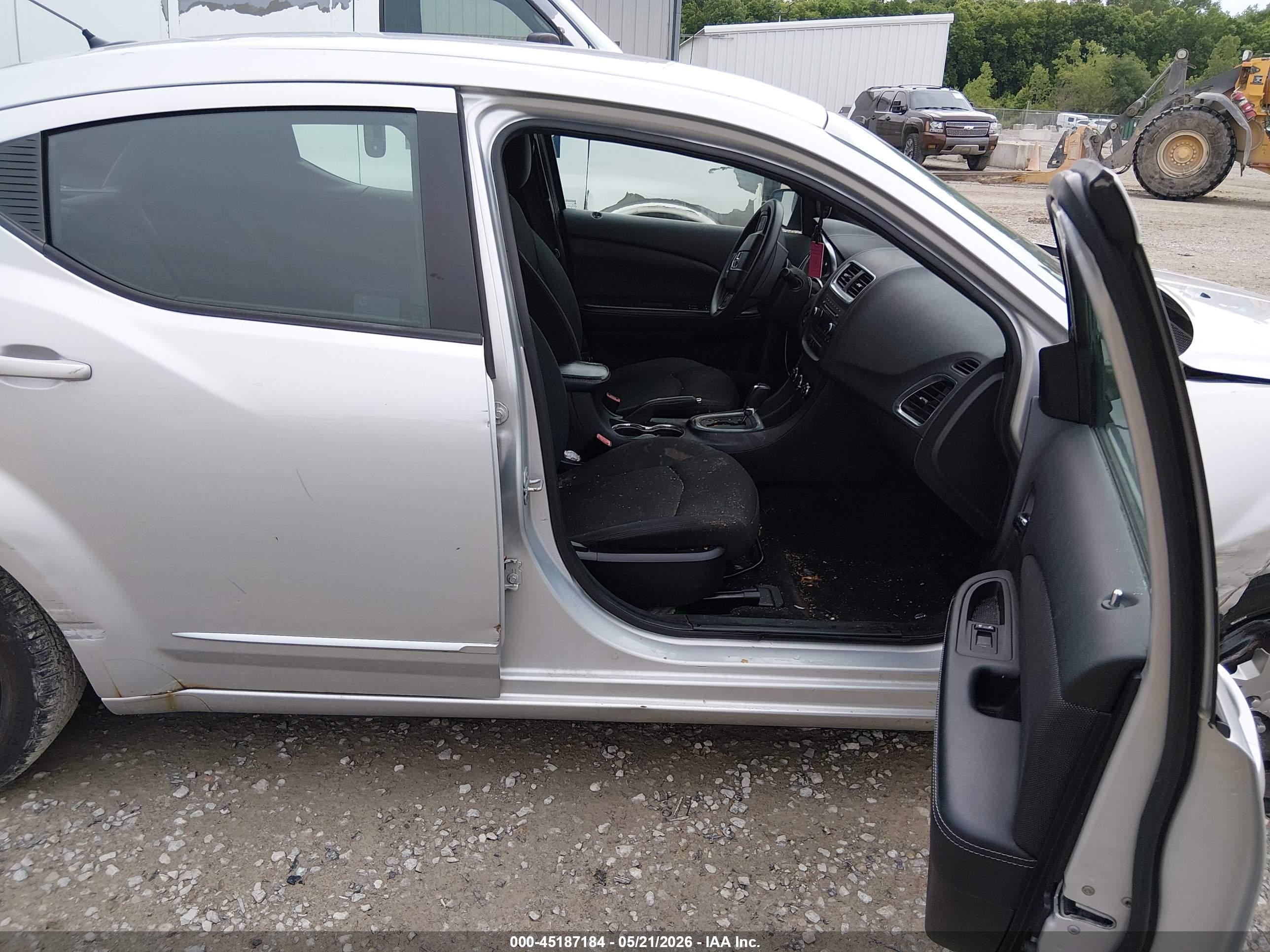 DODGE AVENGER image 5