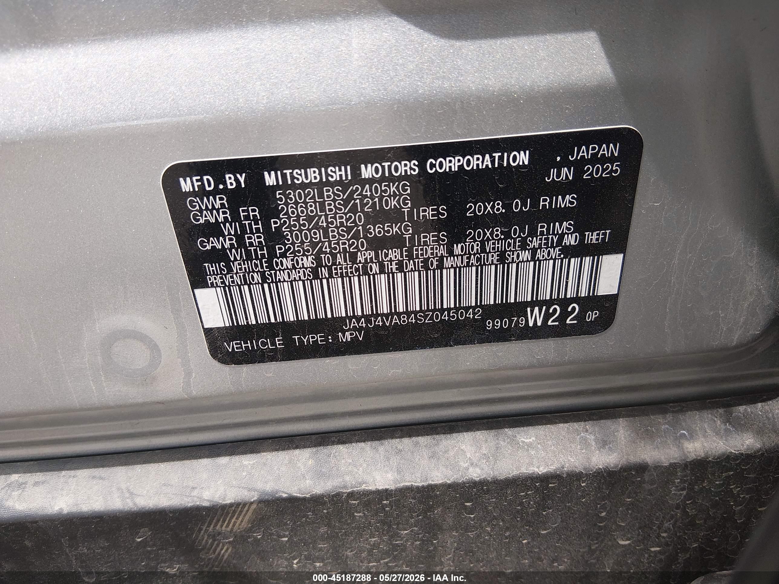 MITSUBISHI OUTLANDER image 9