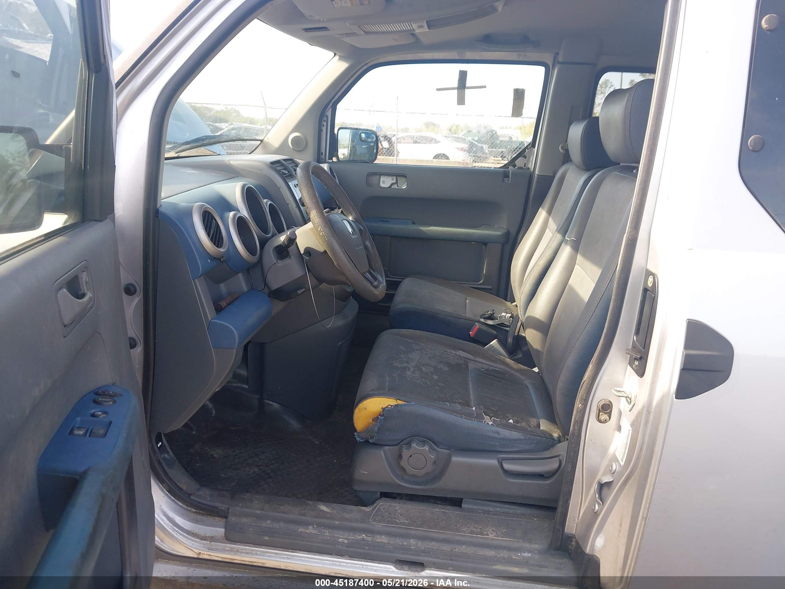 HONDA ELEMENT image 5