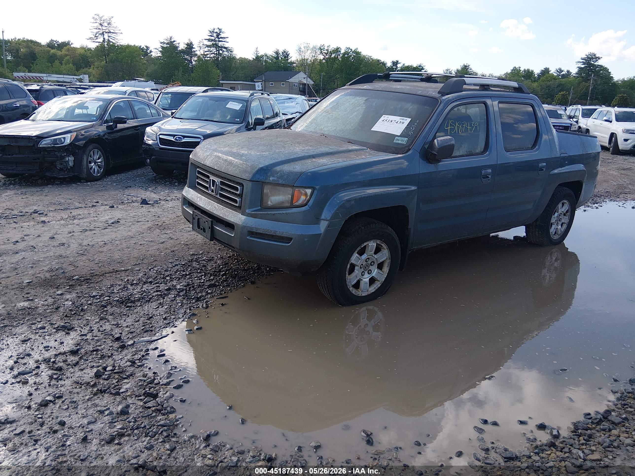 HONDA RIDGELINE image 2