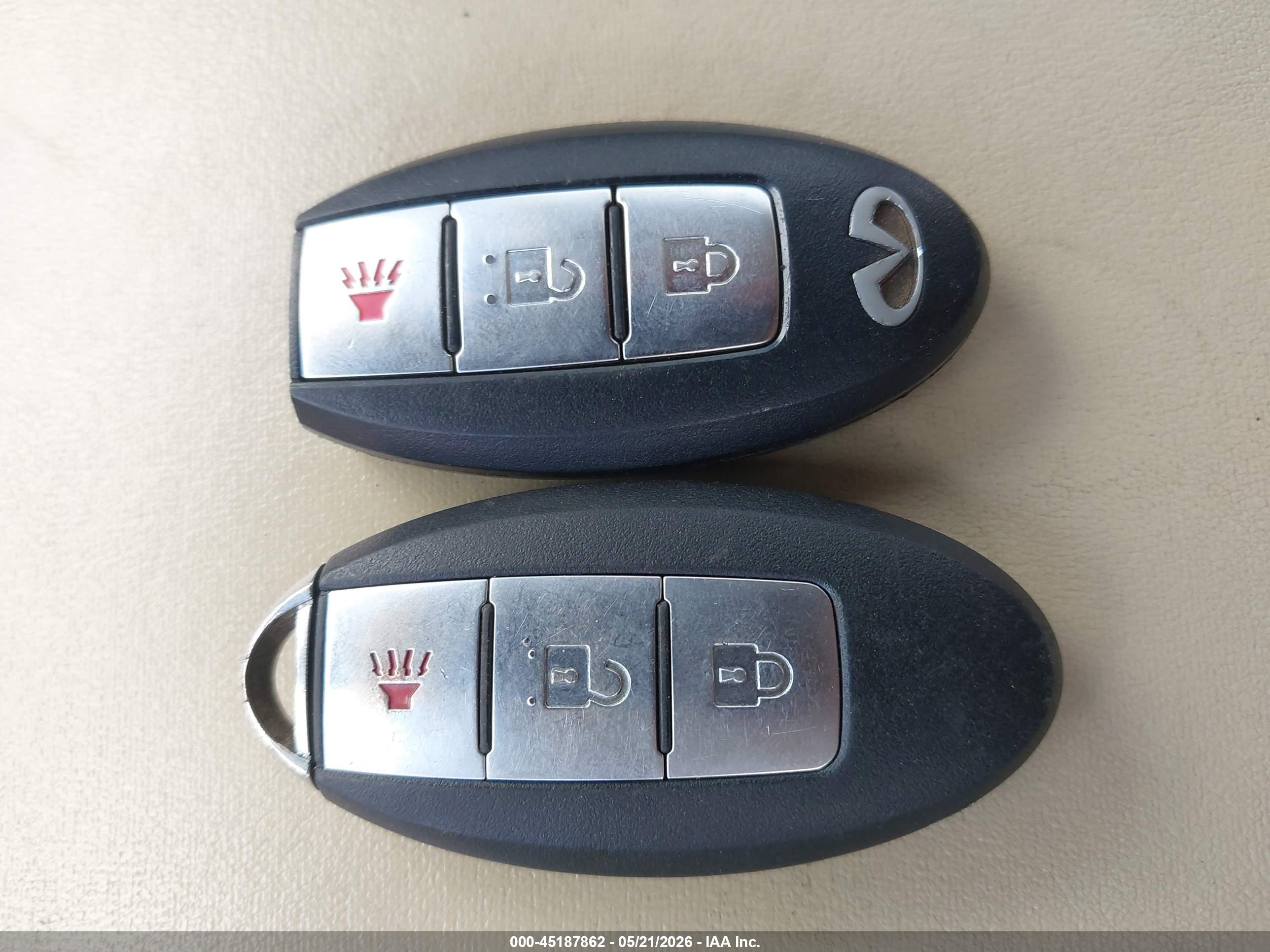 INFINITI FX35 image 11