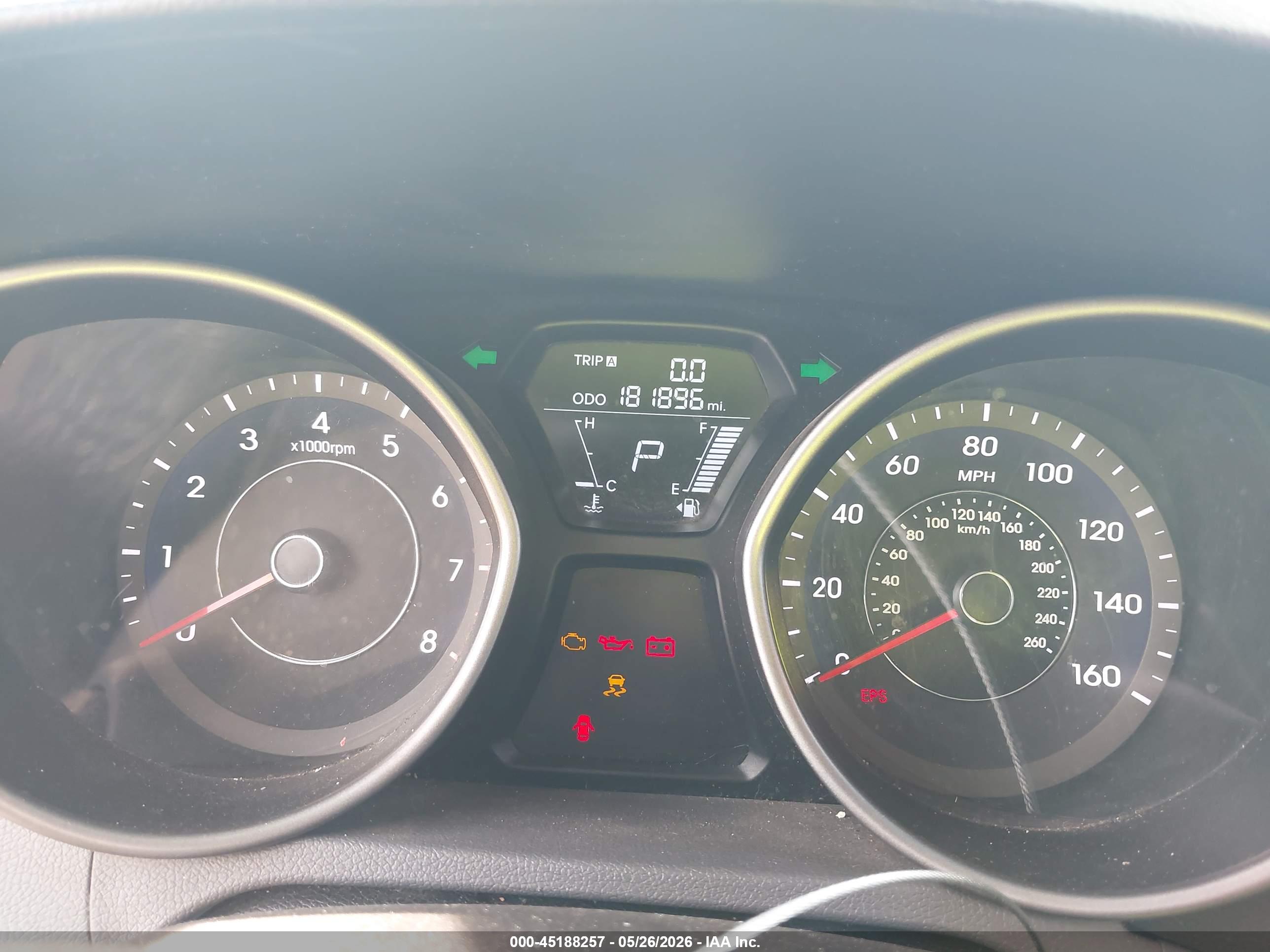 HYUNDAI ELANTRA image 7