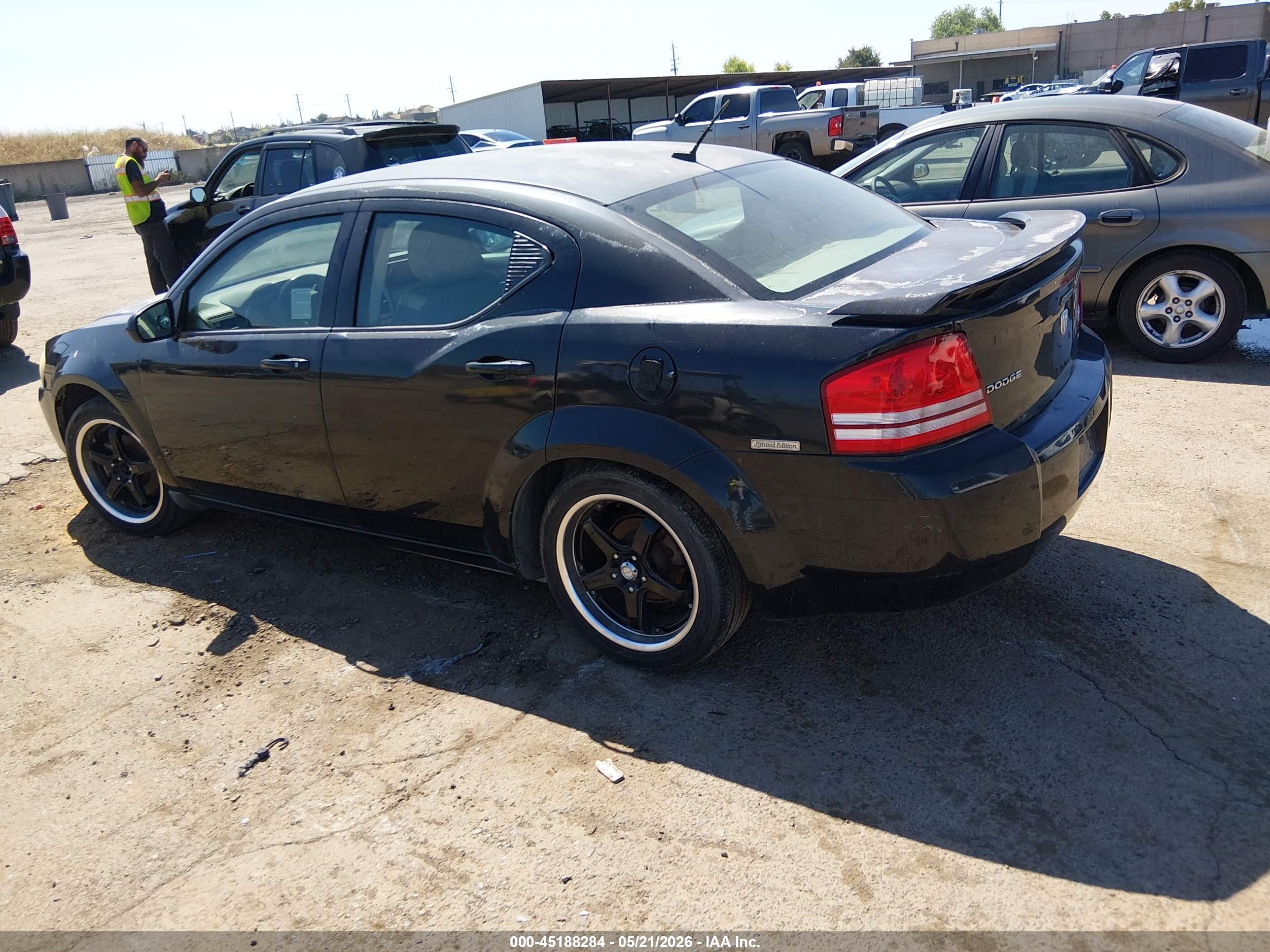 DODGE AVENGER image 3