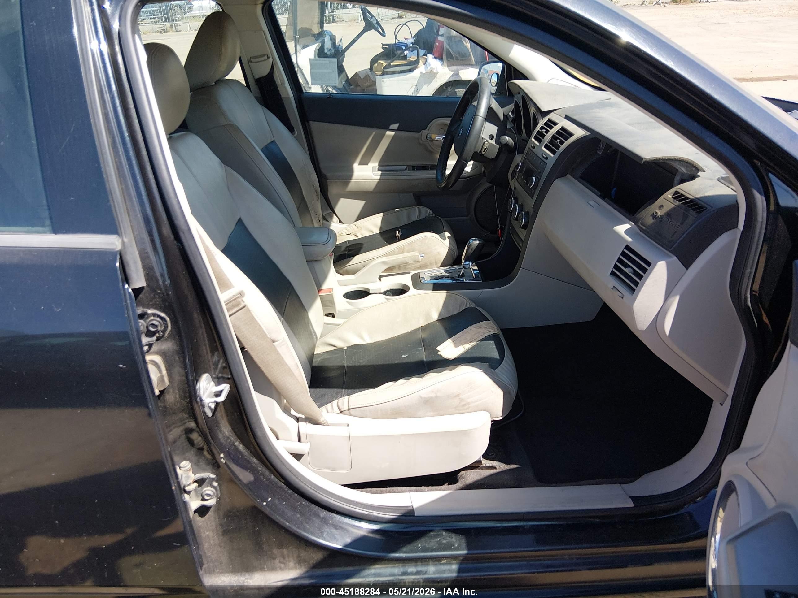 DODGE AVENGER image 5