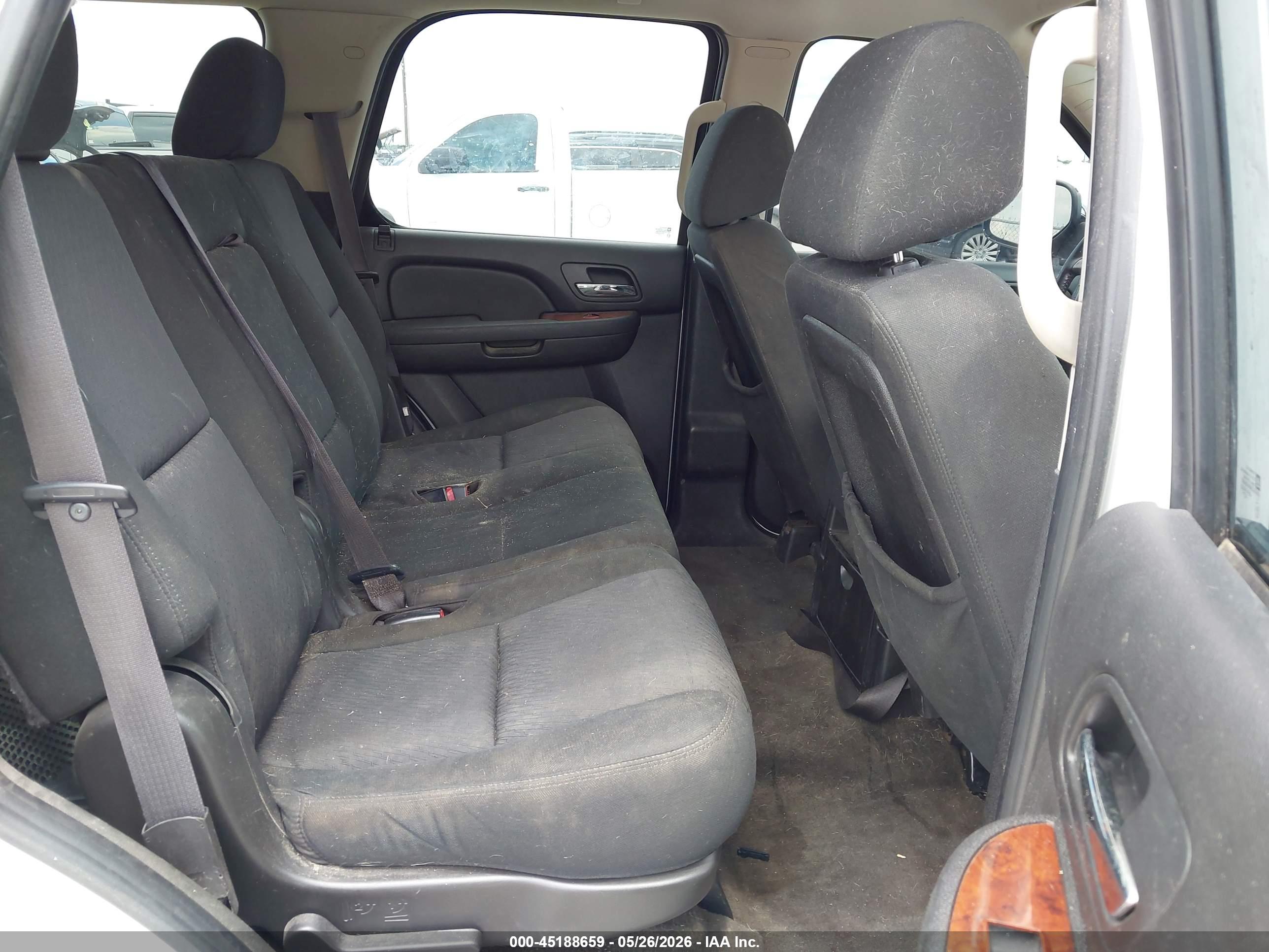 CHEVROLET TAHOE image 8