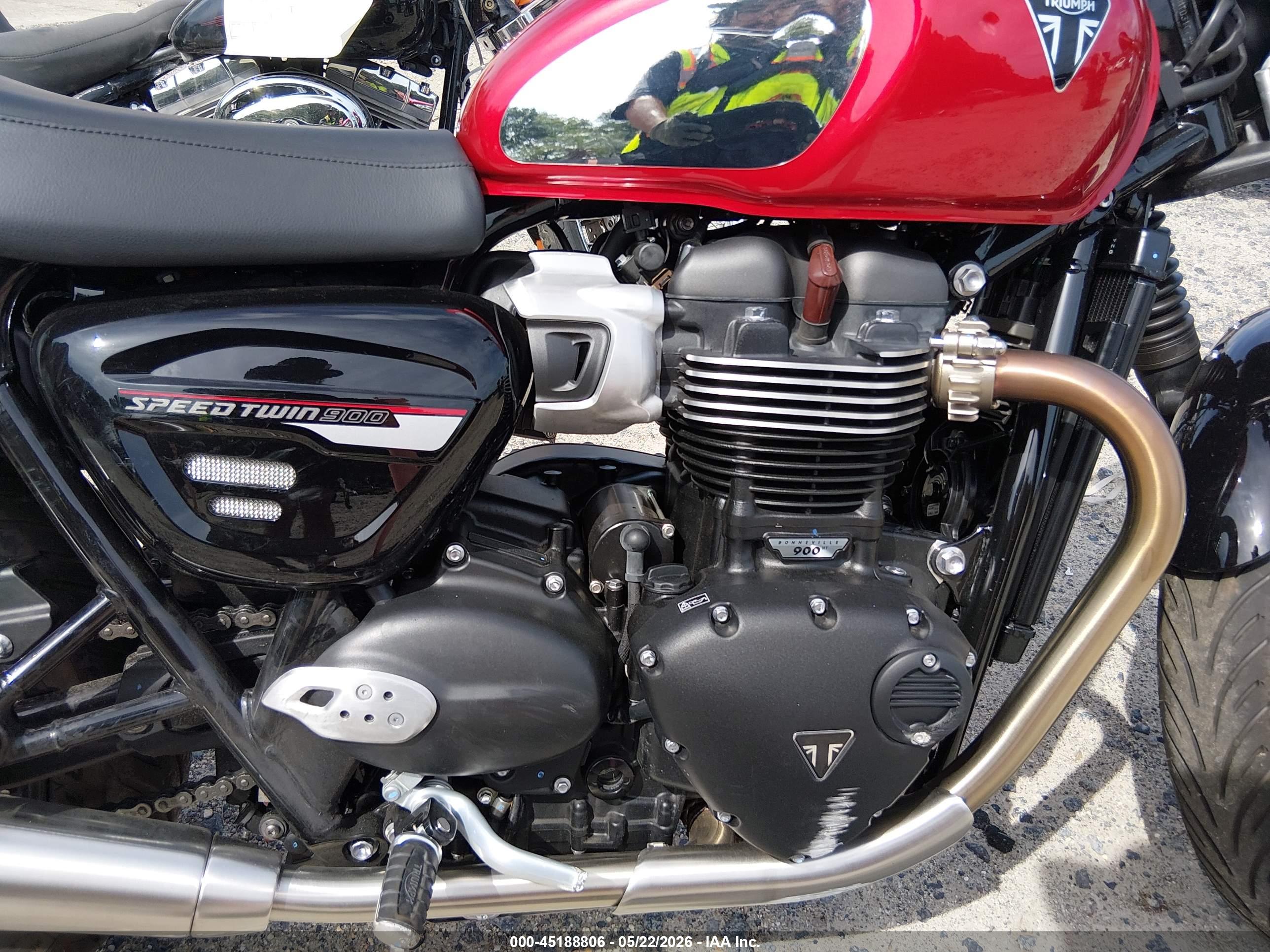 TRIUMPH MOTORCYCLE image 8
