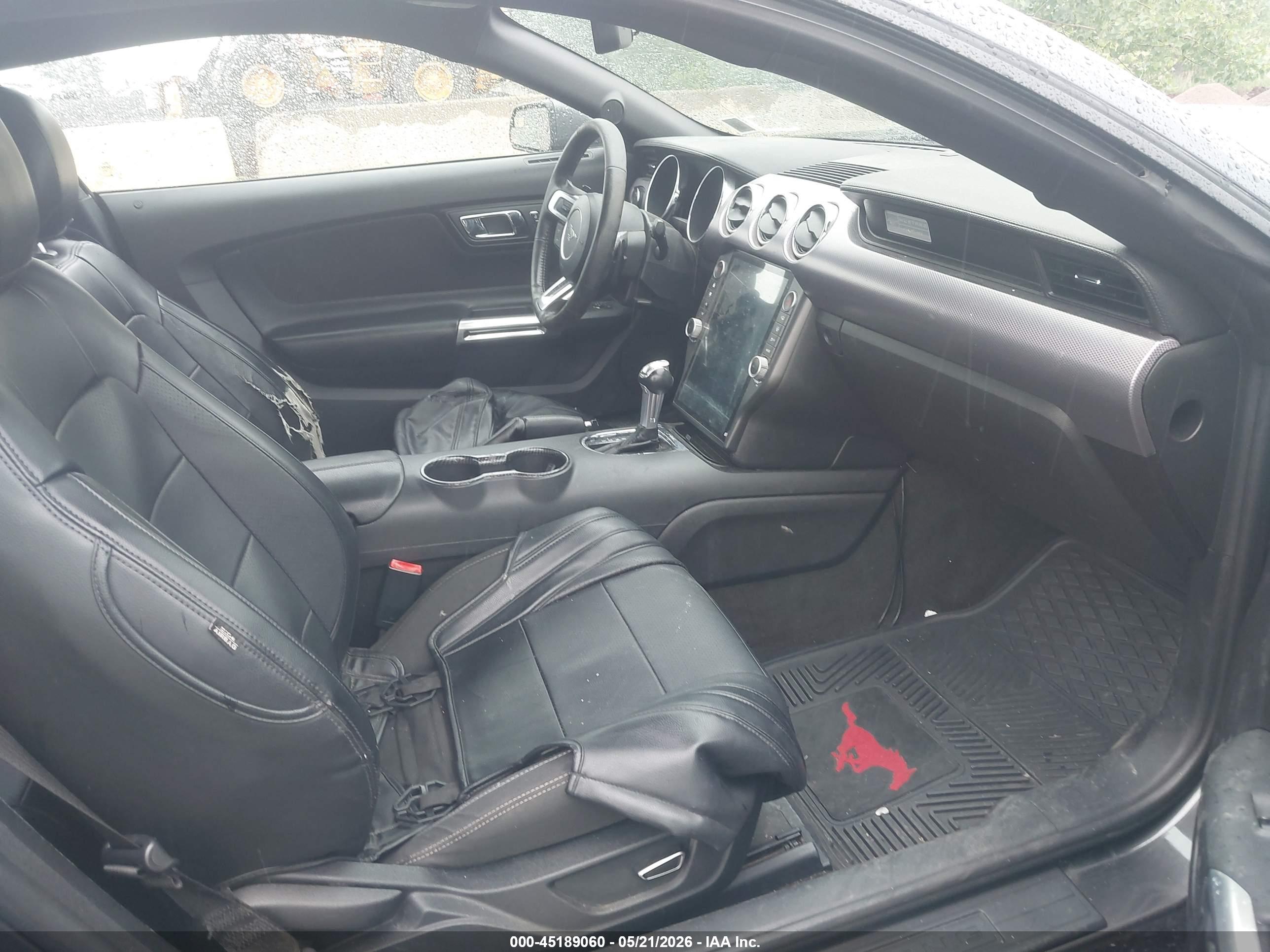 FORD MUSTANG image 5