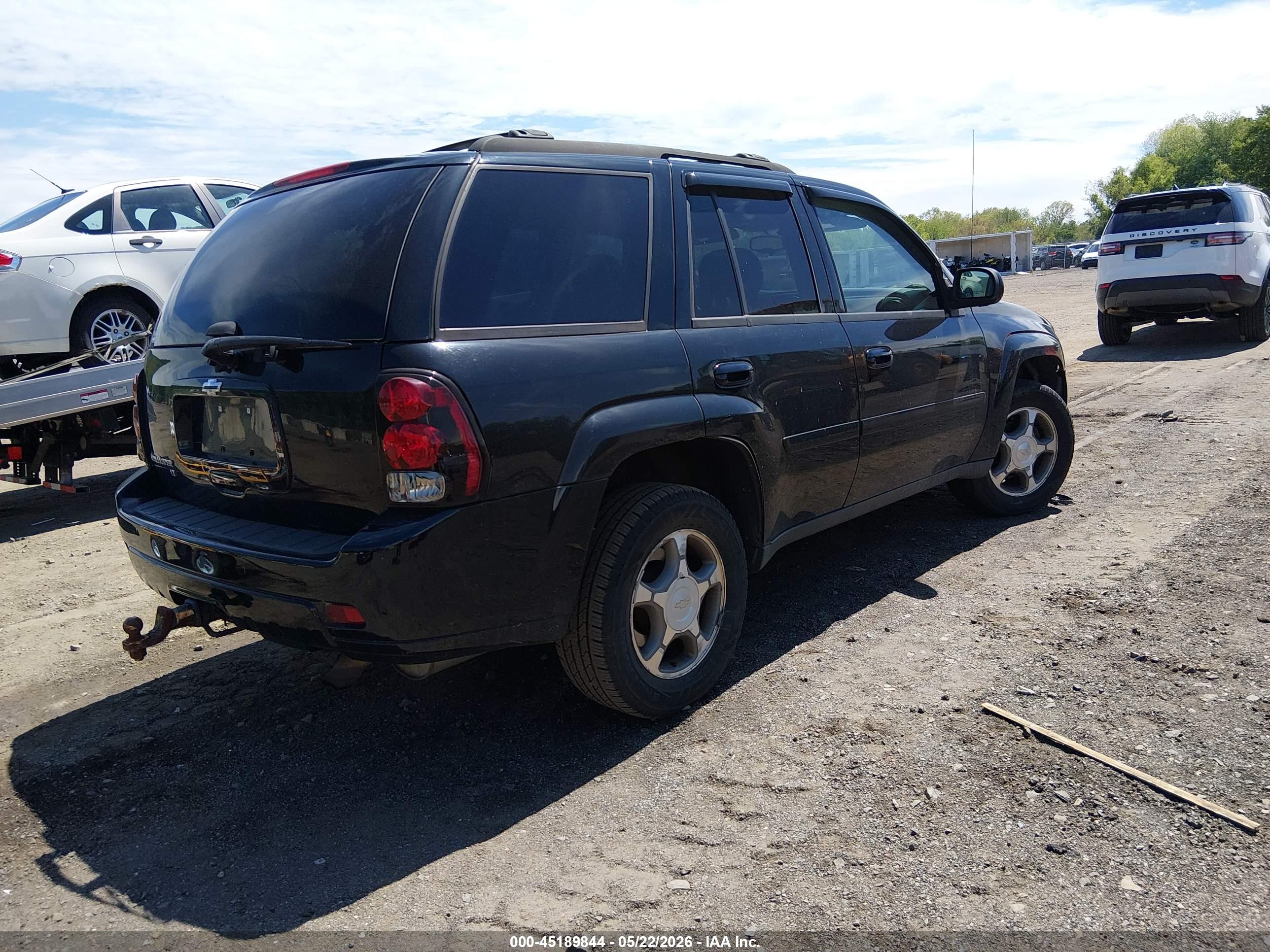 CHEVROLET TRAILBLAZER image 4