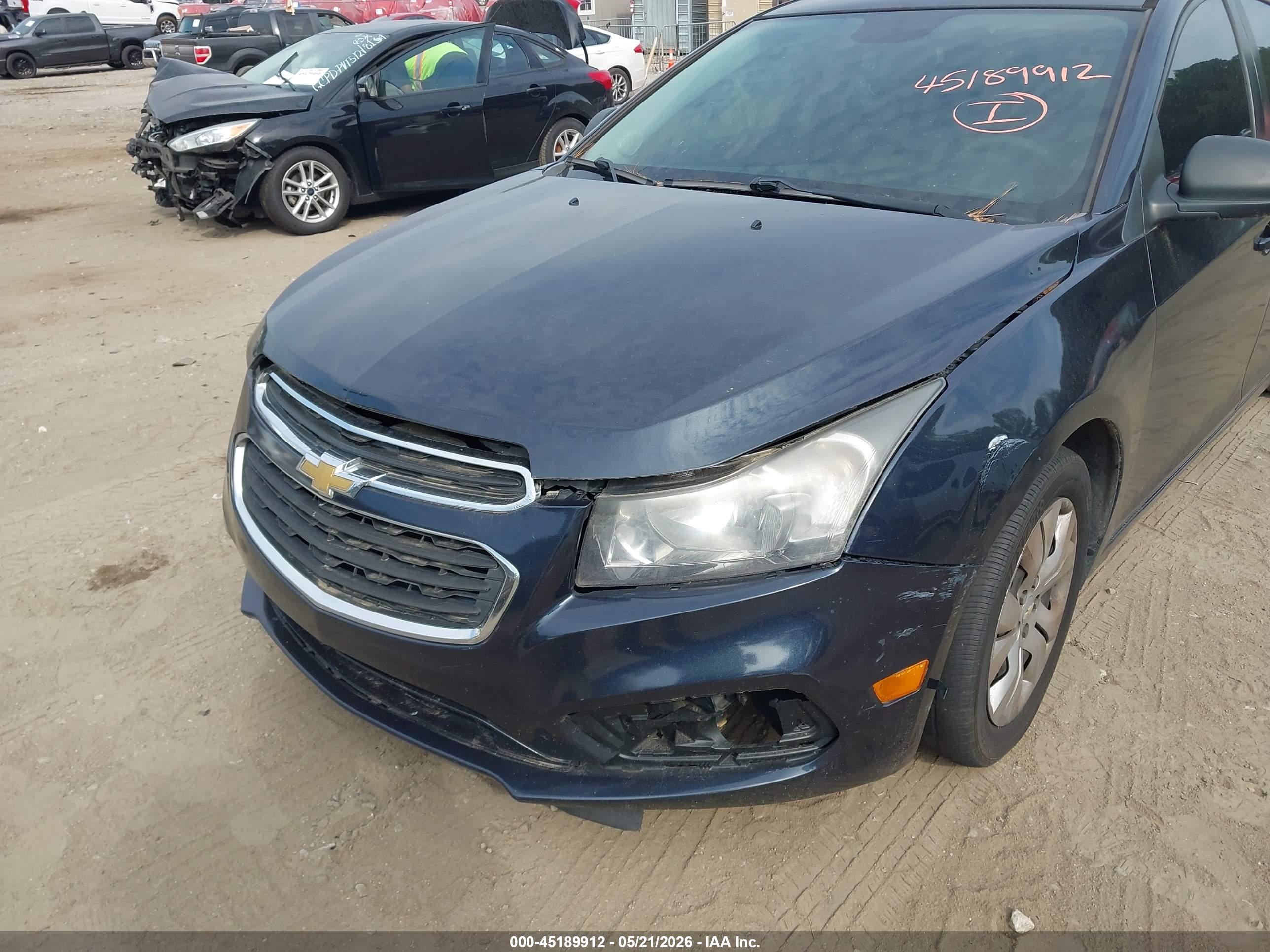CHEVROLET CRUZE image 6