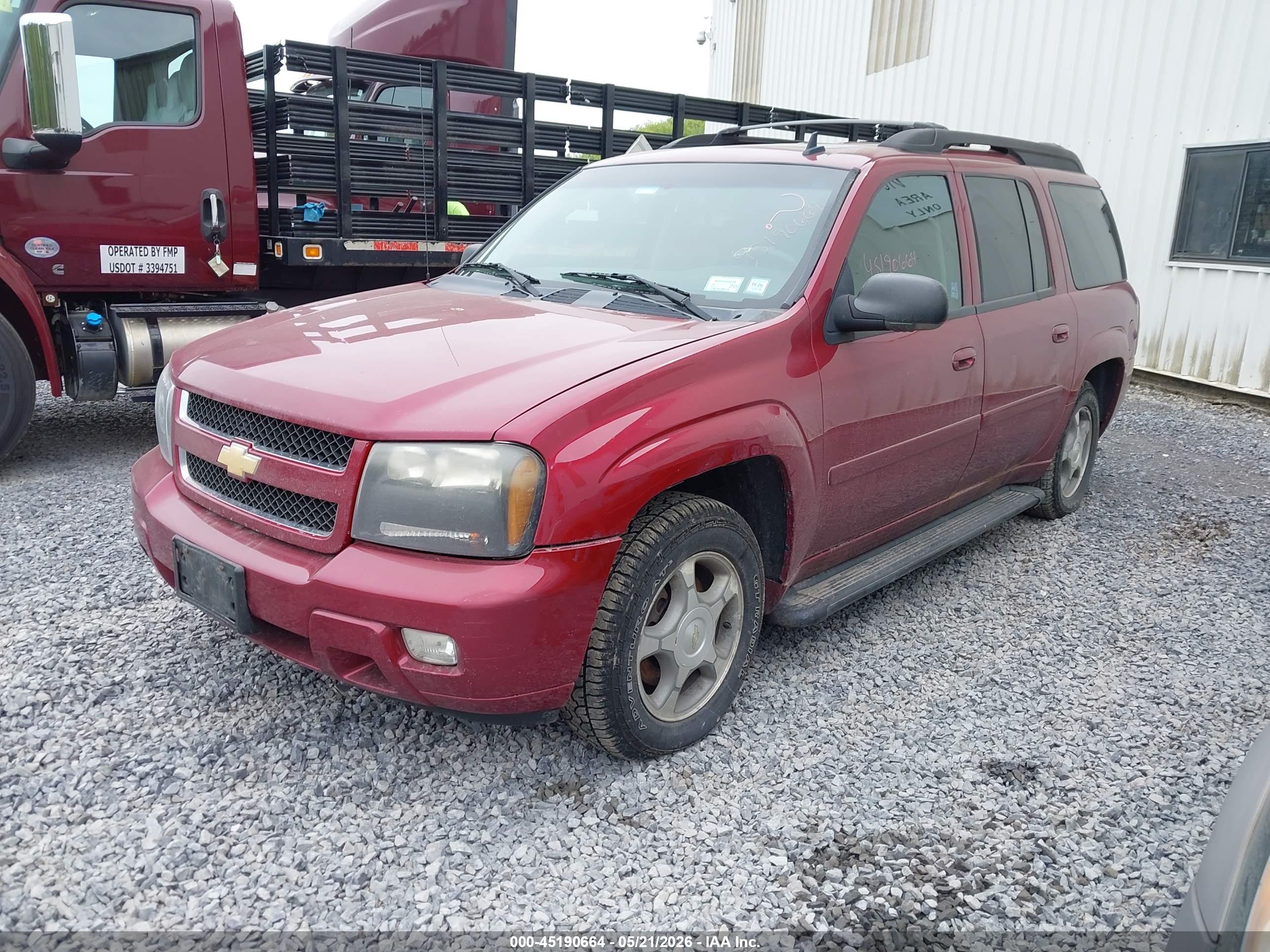 CHEVROLET TRAILBLAZER image 2