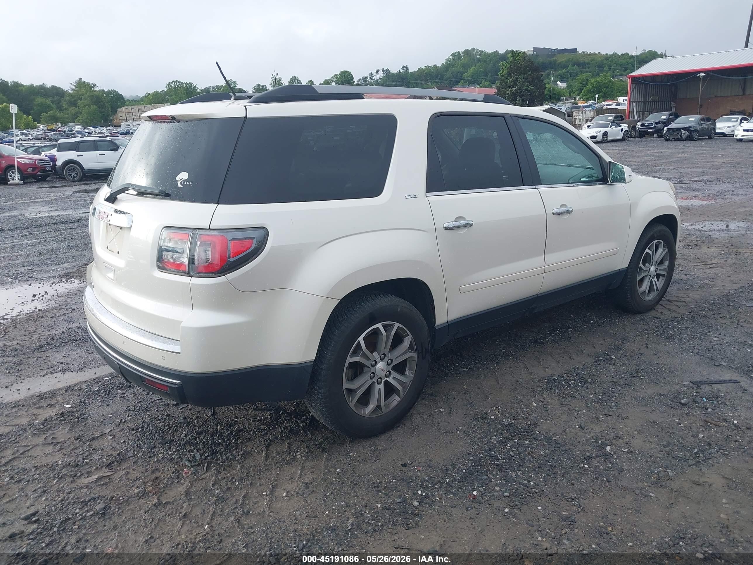 GMC ACADIA image 4