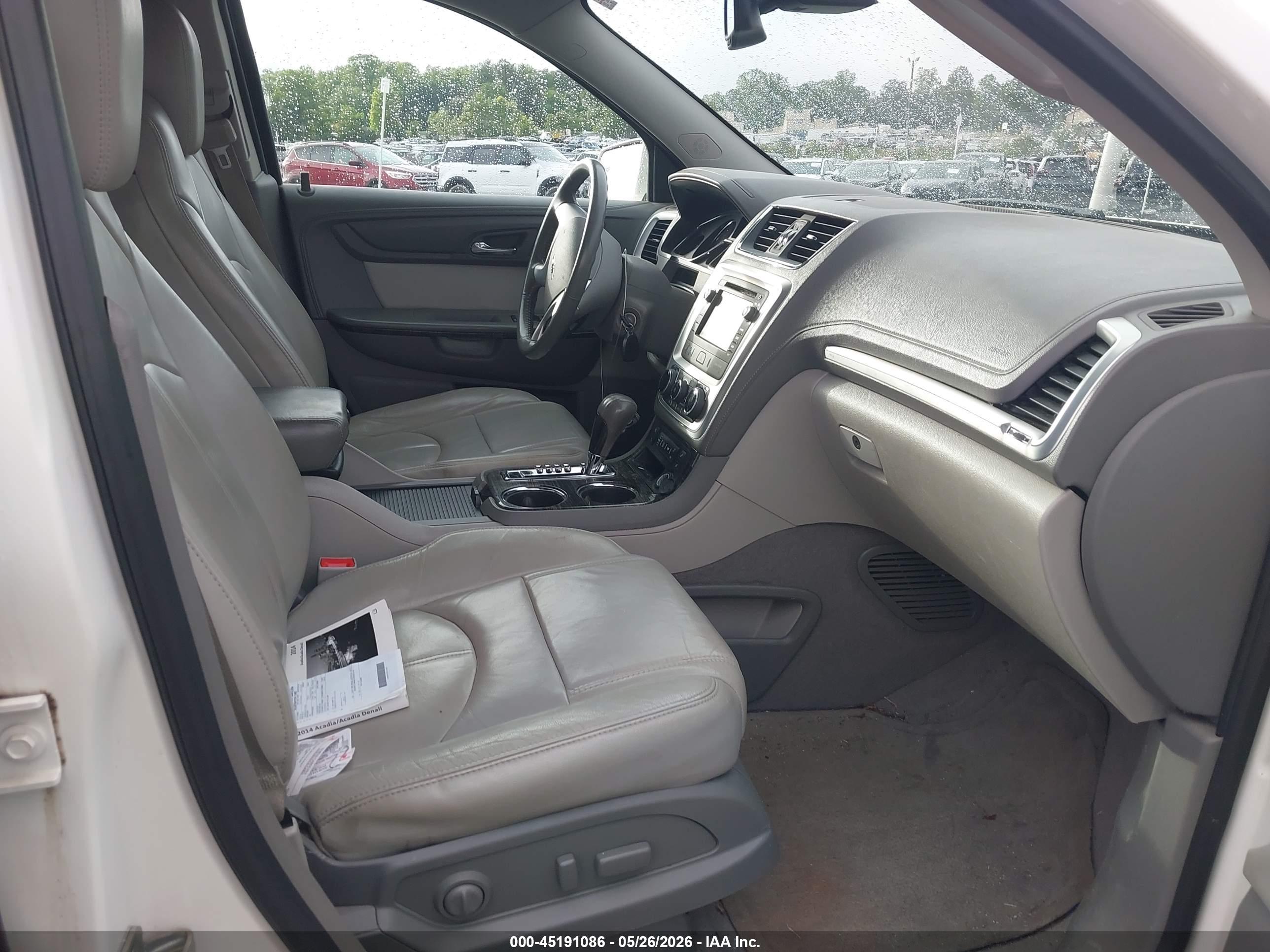 GMC ACADIA image 5