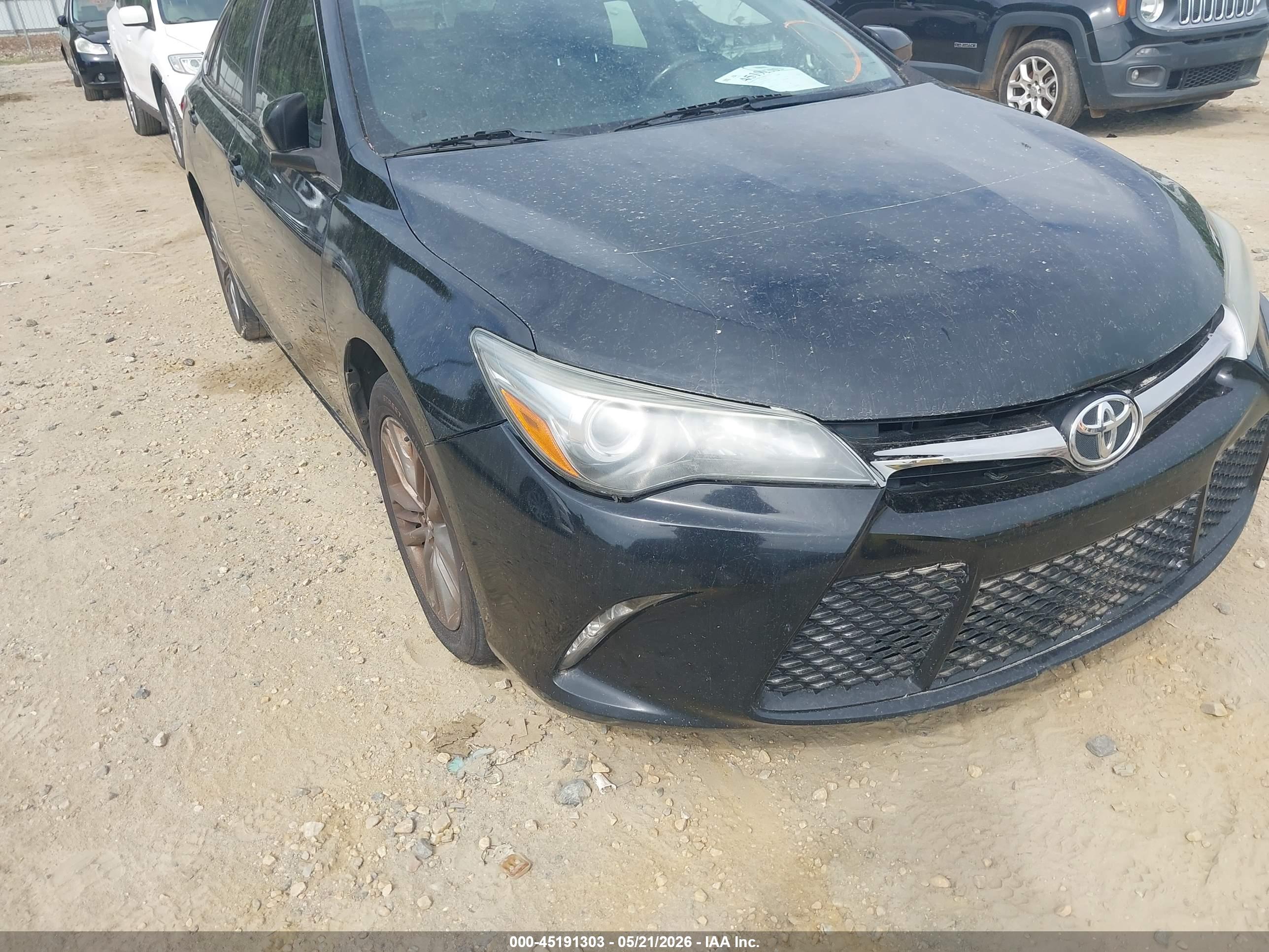 TOYOTA CAMRY image 6