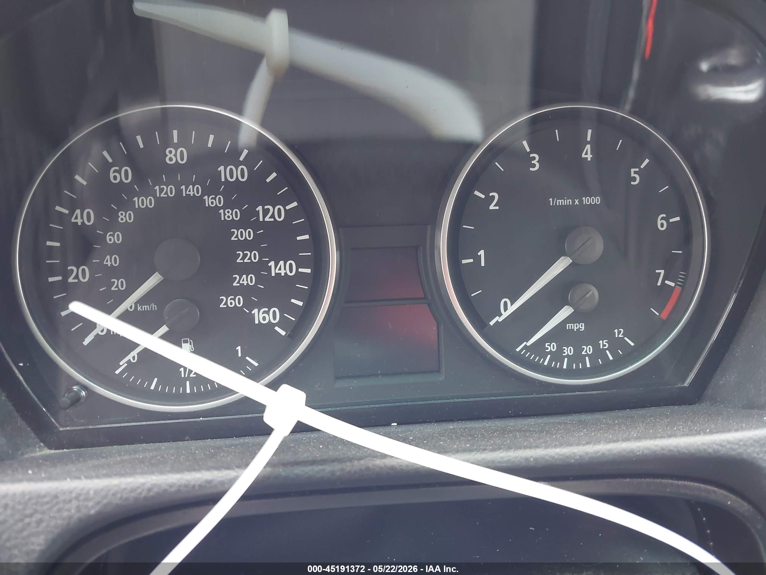 BMW 330I image 7