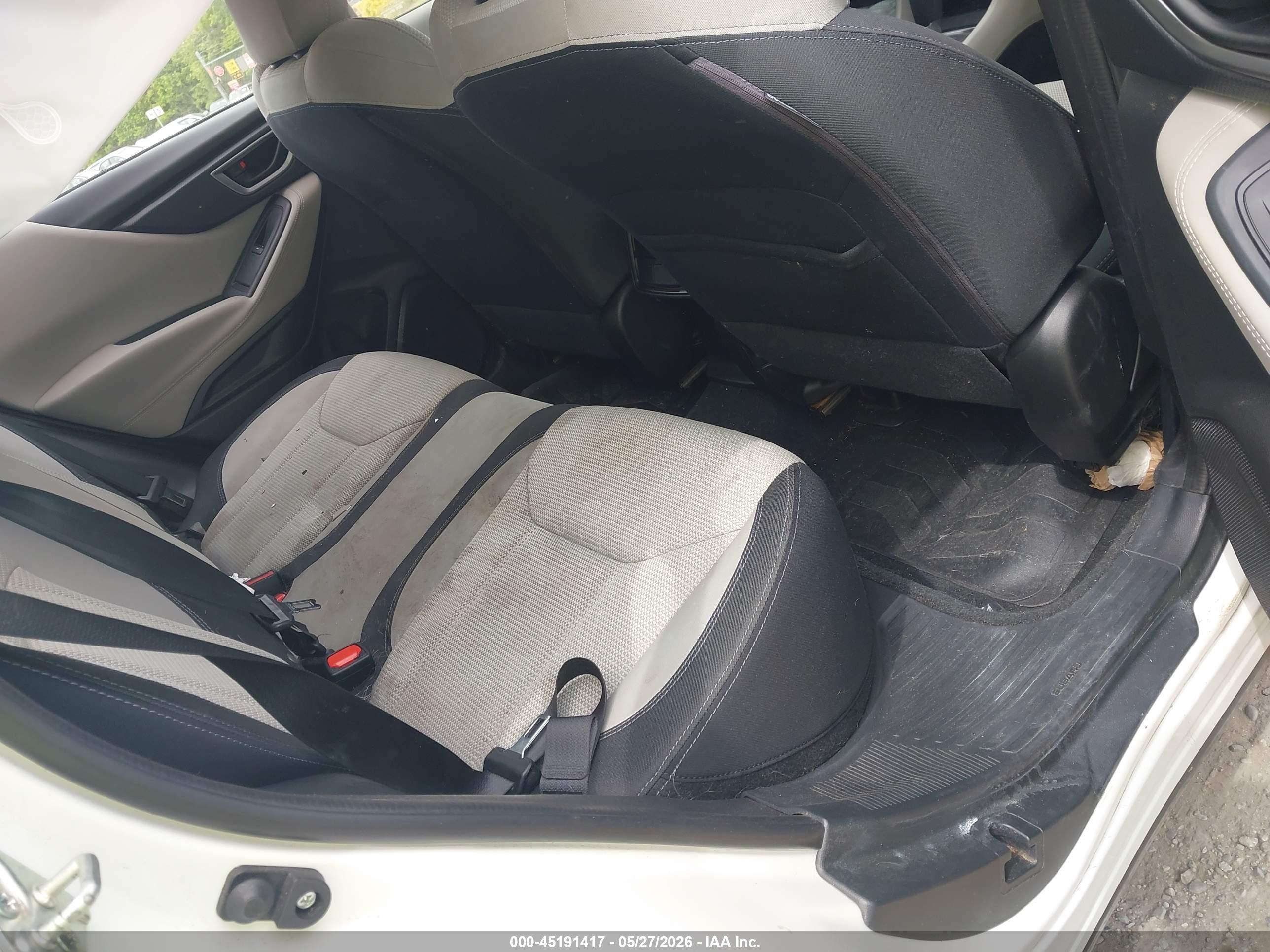 SUBARU FORESTER image 8