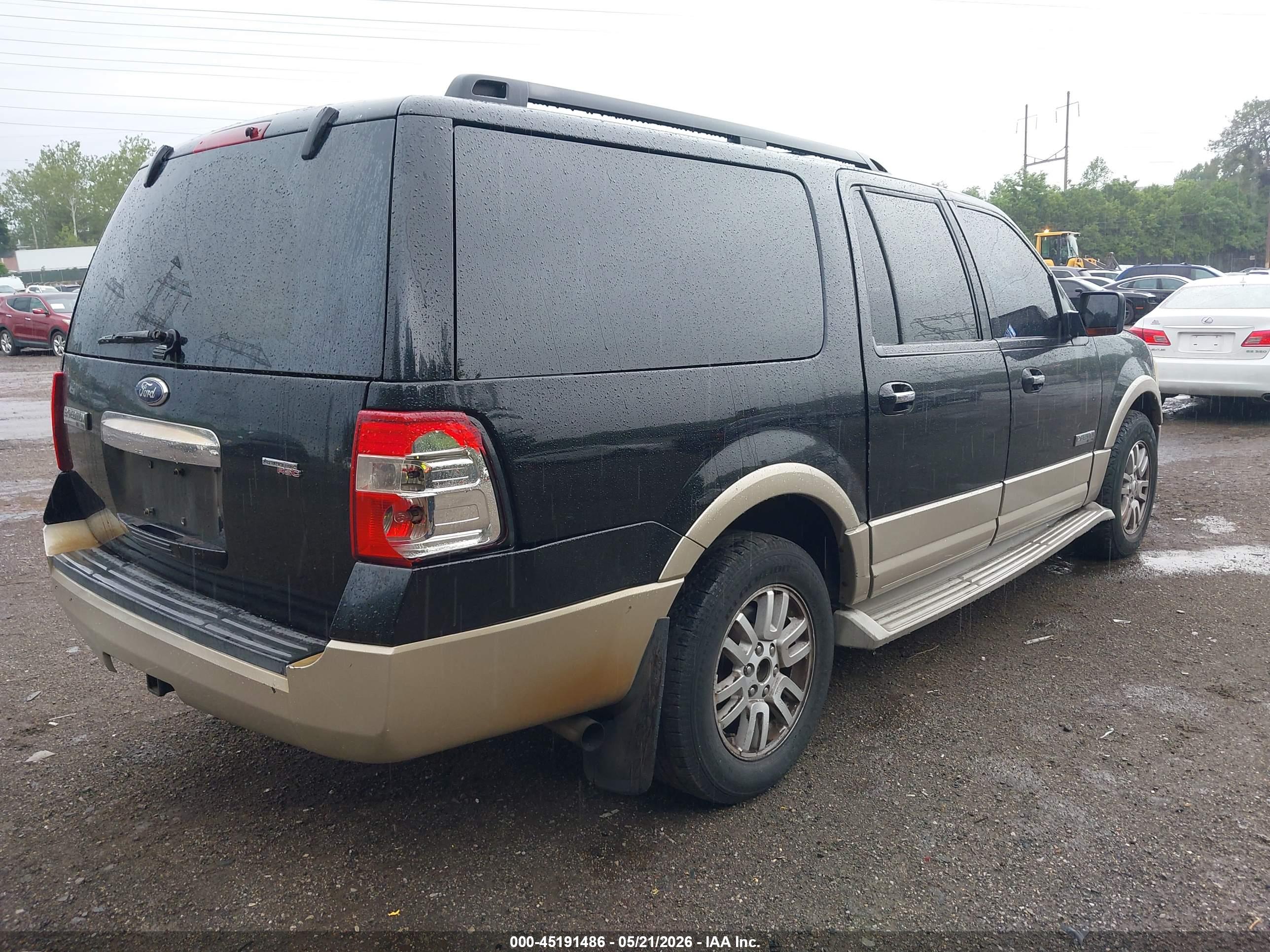 FORD EXPEDITION image 4
