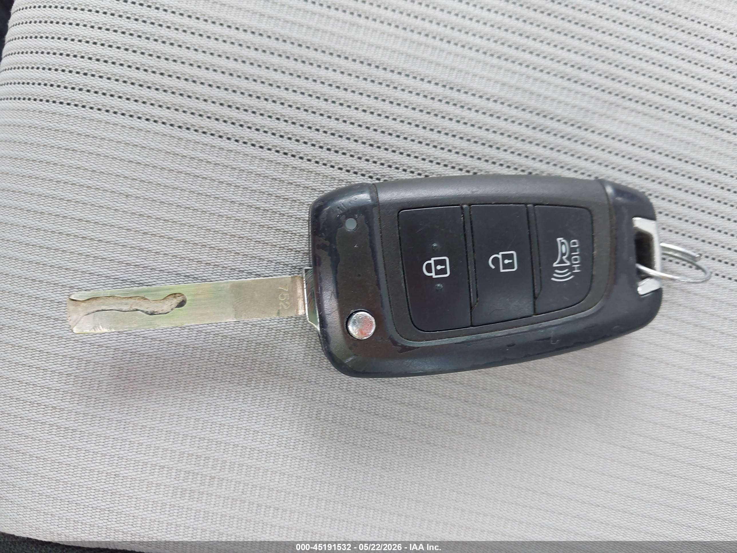 HYUNDAI VENUE image 11