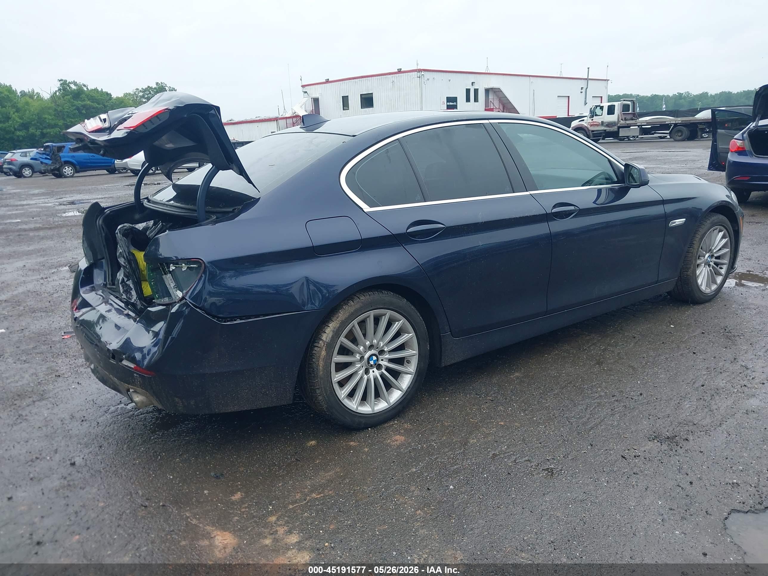 BMW 535I image 4