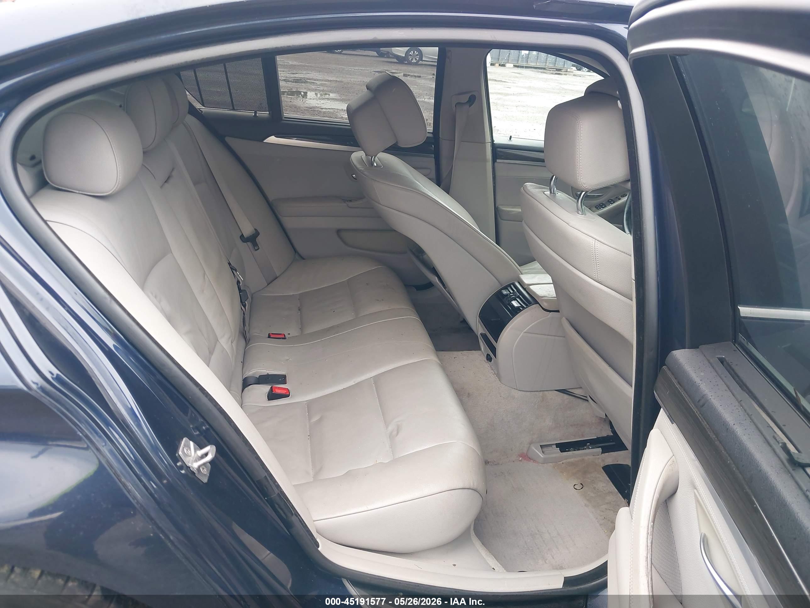 BMW 535I image 8