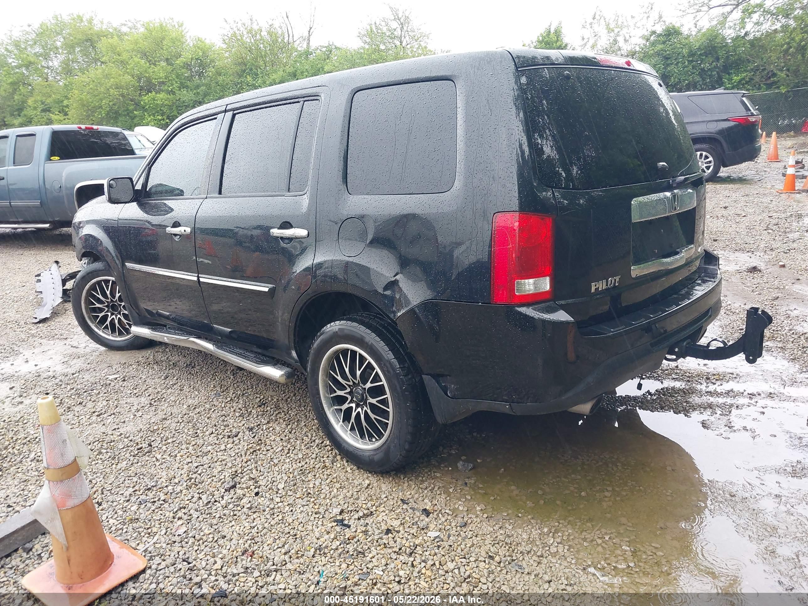 HONDA PILOT image 3