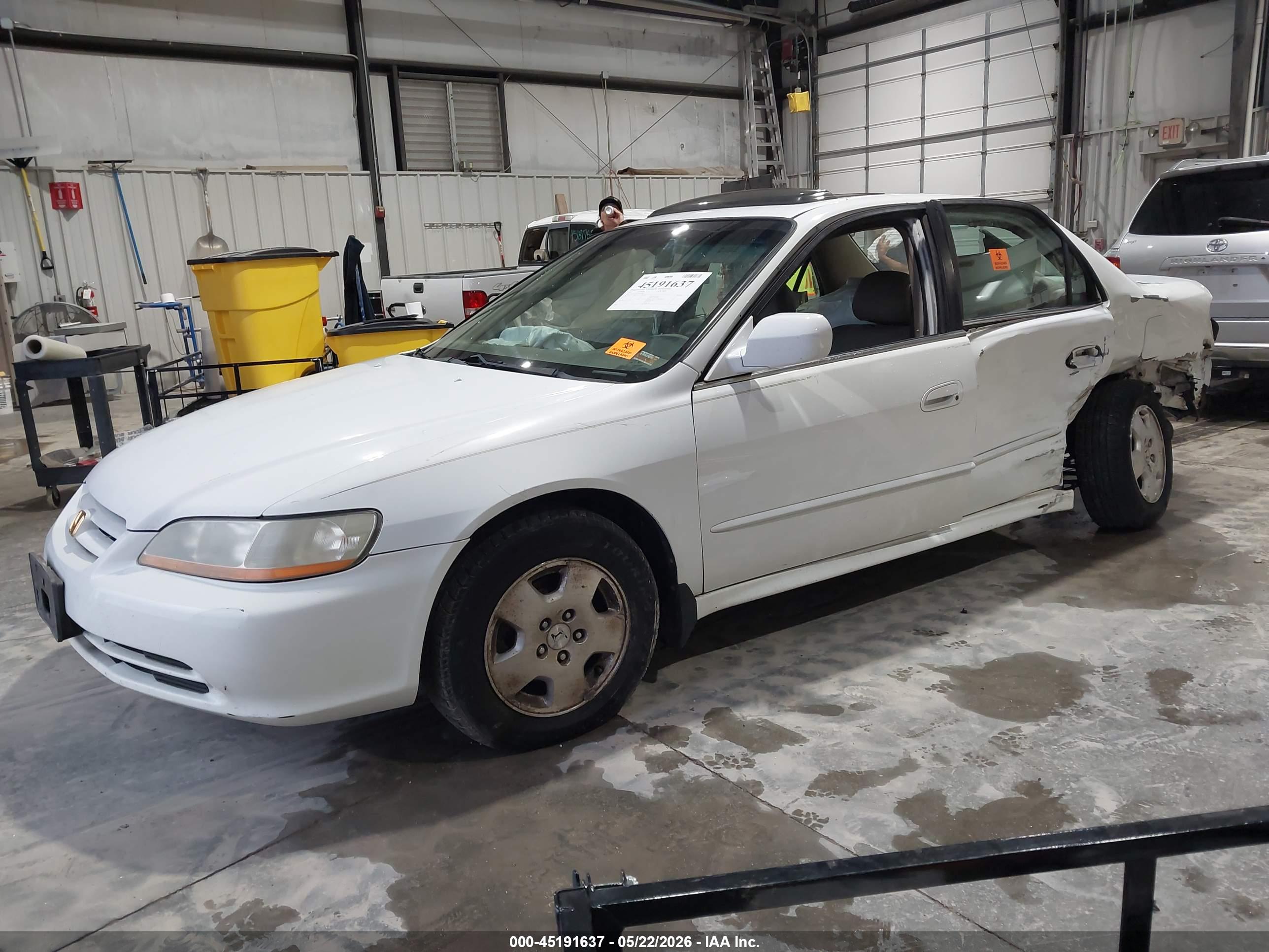 HONDA ACCORD image 2