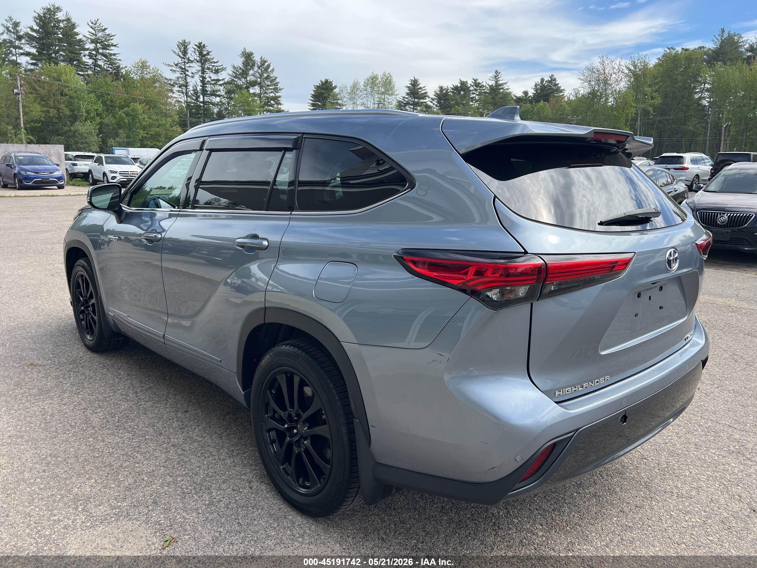 TOYOTA HIGHLANDER image 3