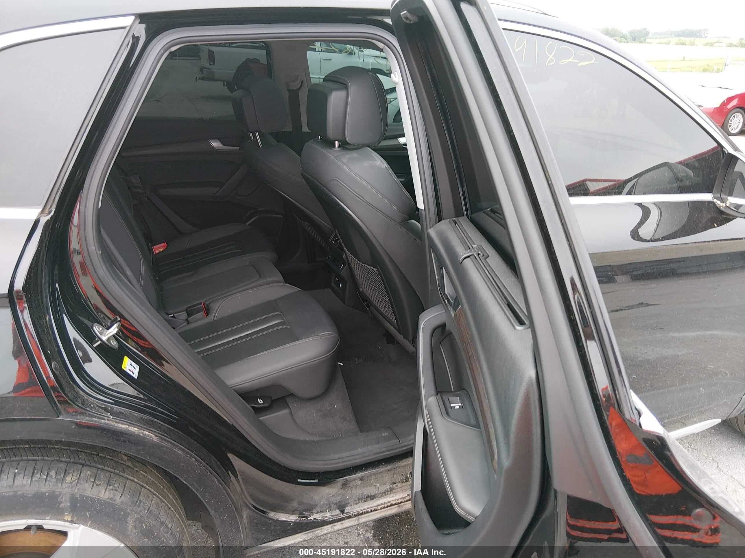 AUDI Q5 image 8