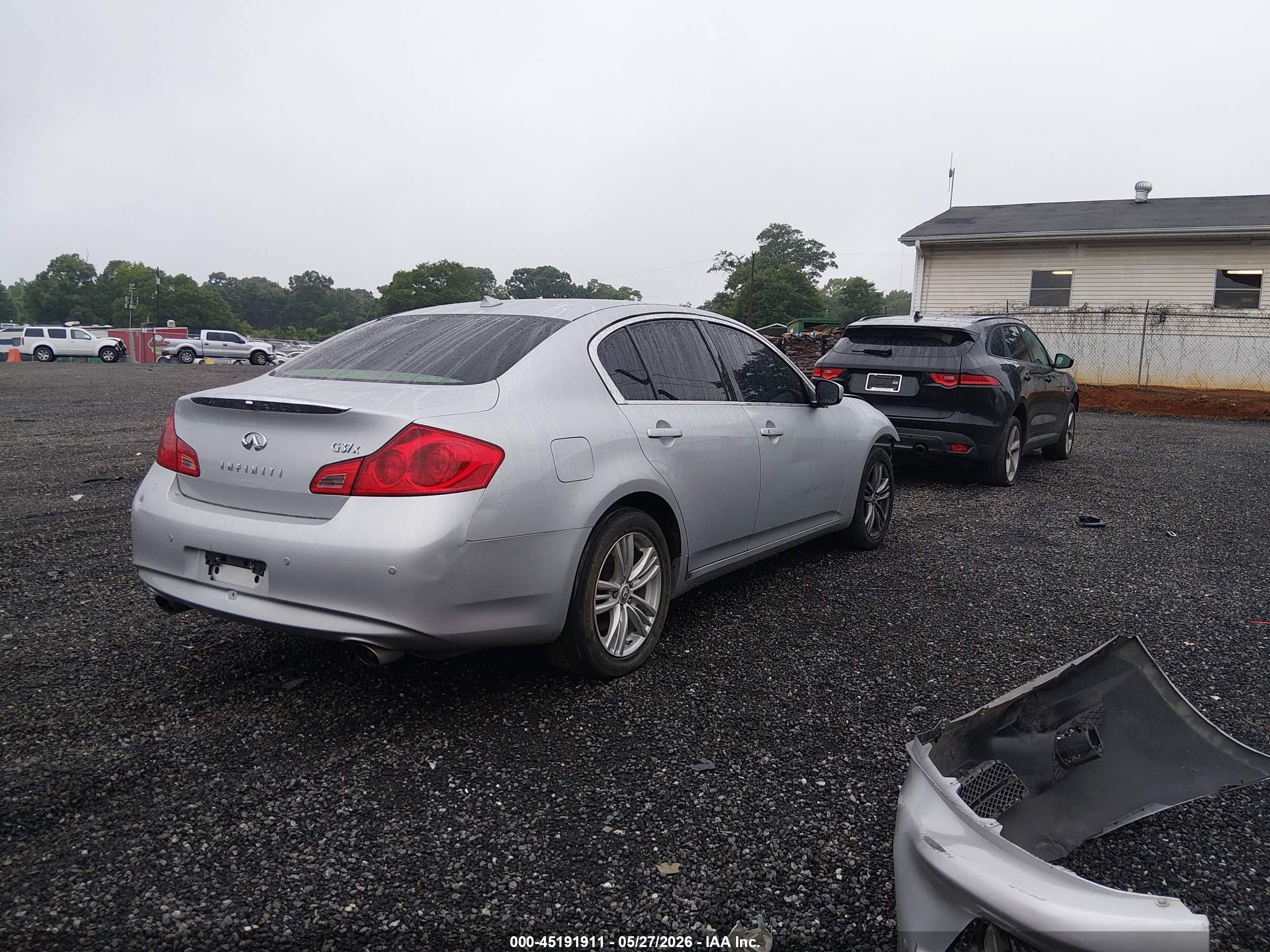 INFINITI G37X image 4