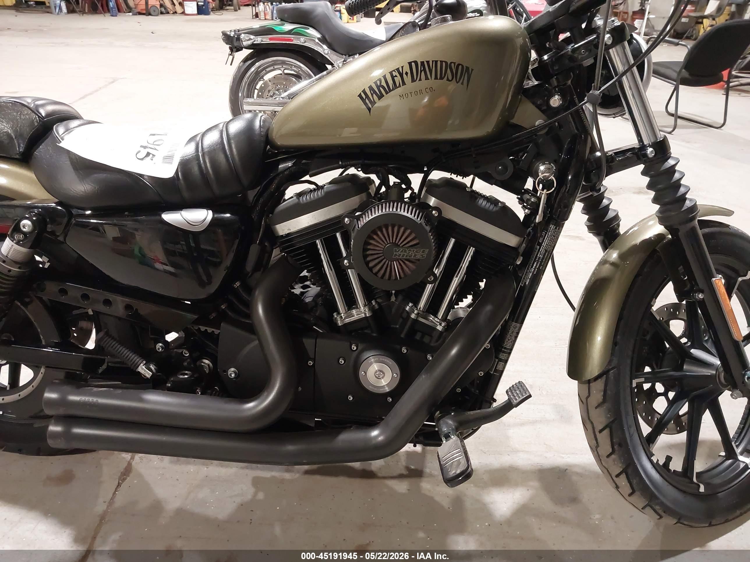 HARLEY-DAVIDSON XL883 image 8
