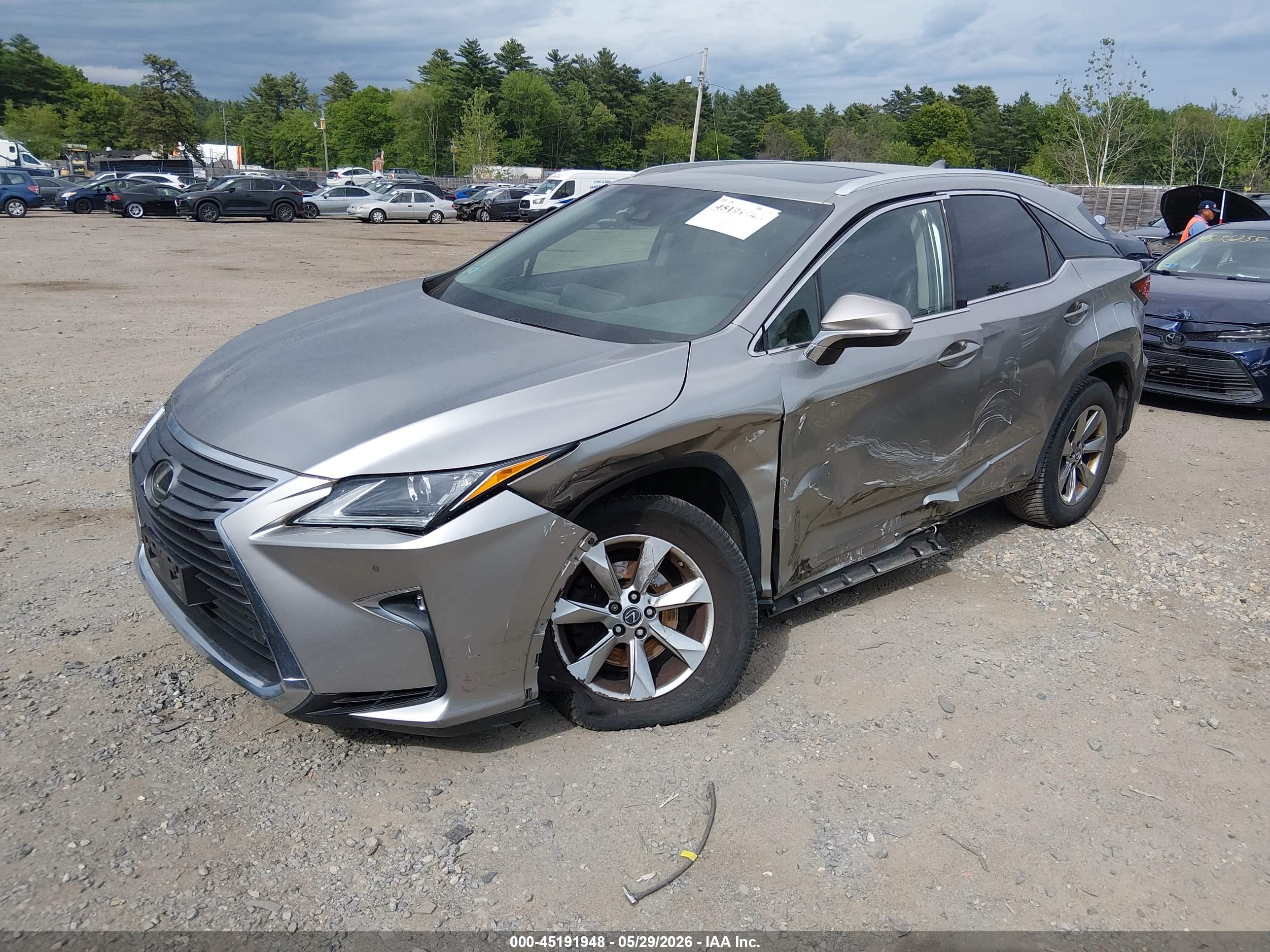 LEXUS RX image 2