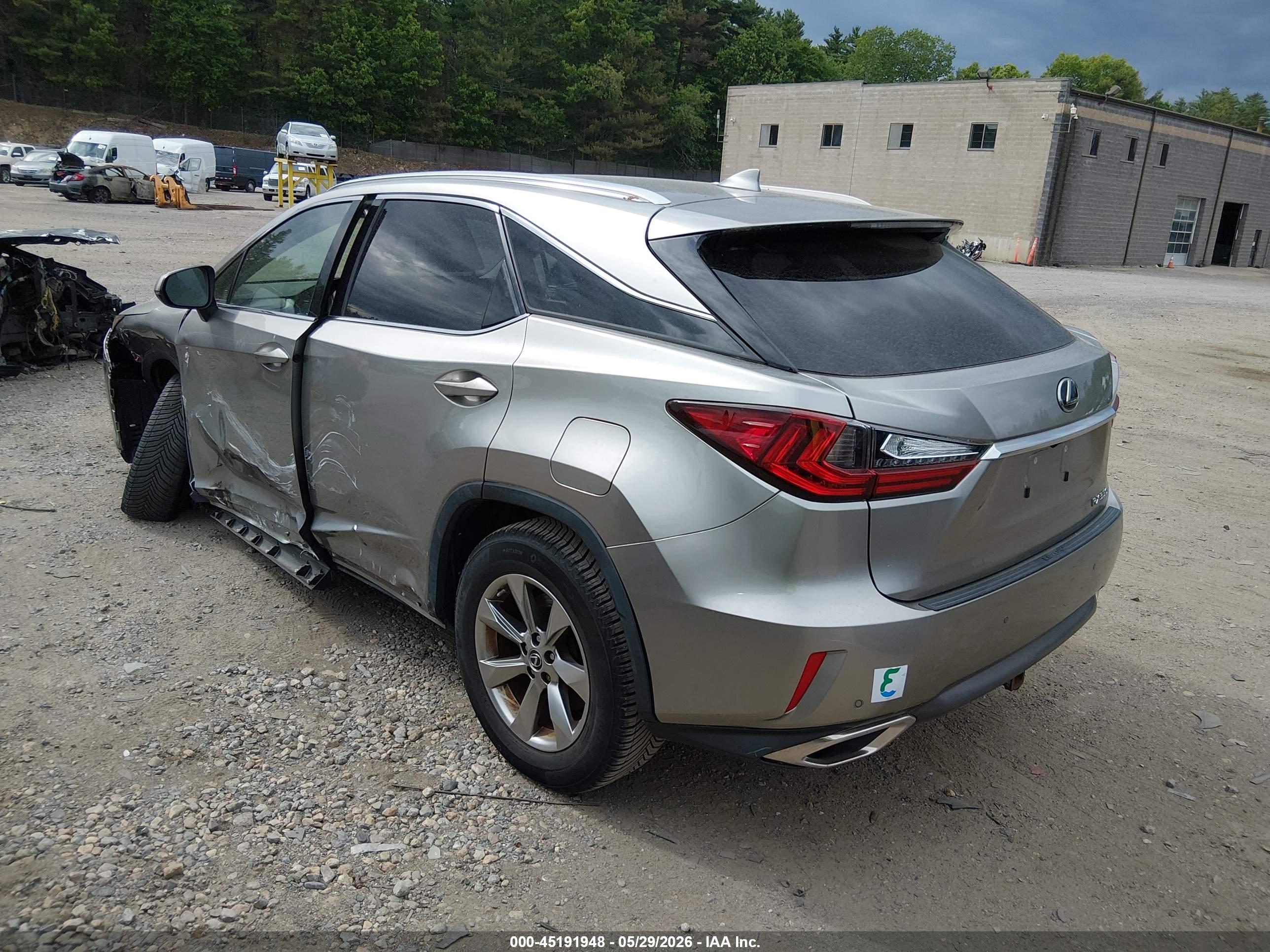 LEXUS RX image 3