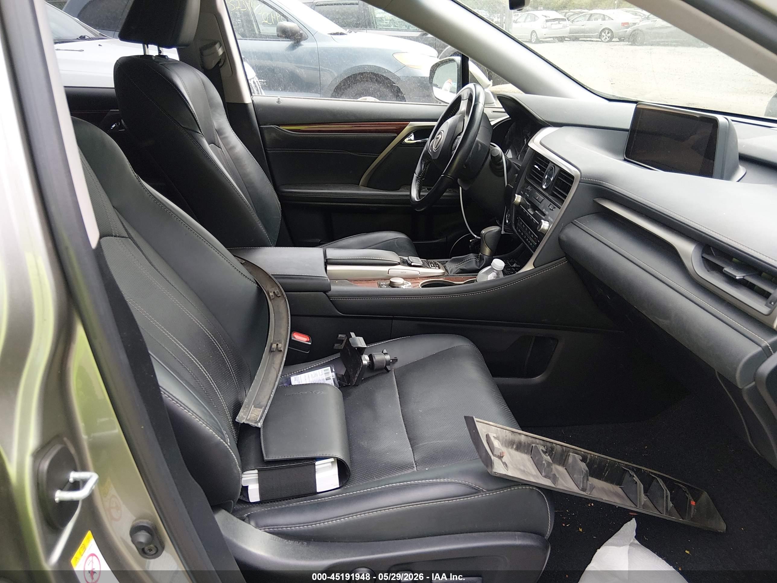 LEXUS RX image 5