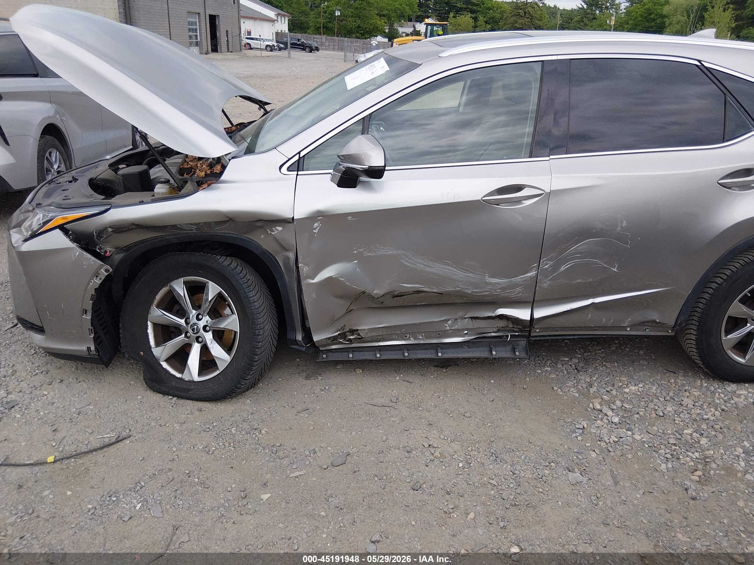 LEXUS RX image 6