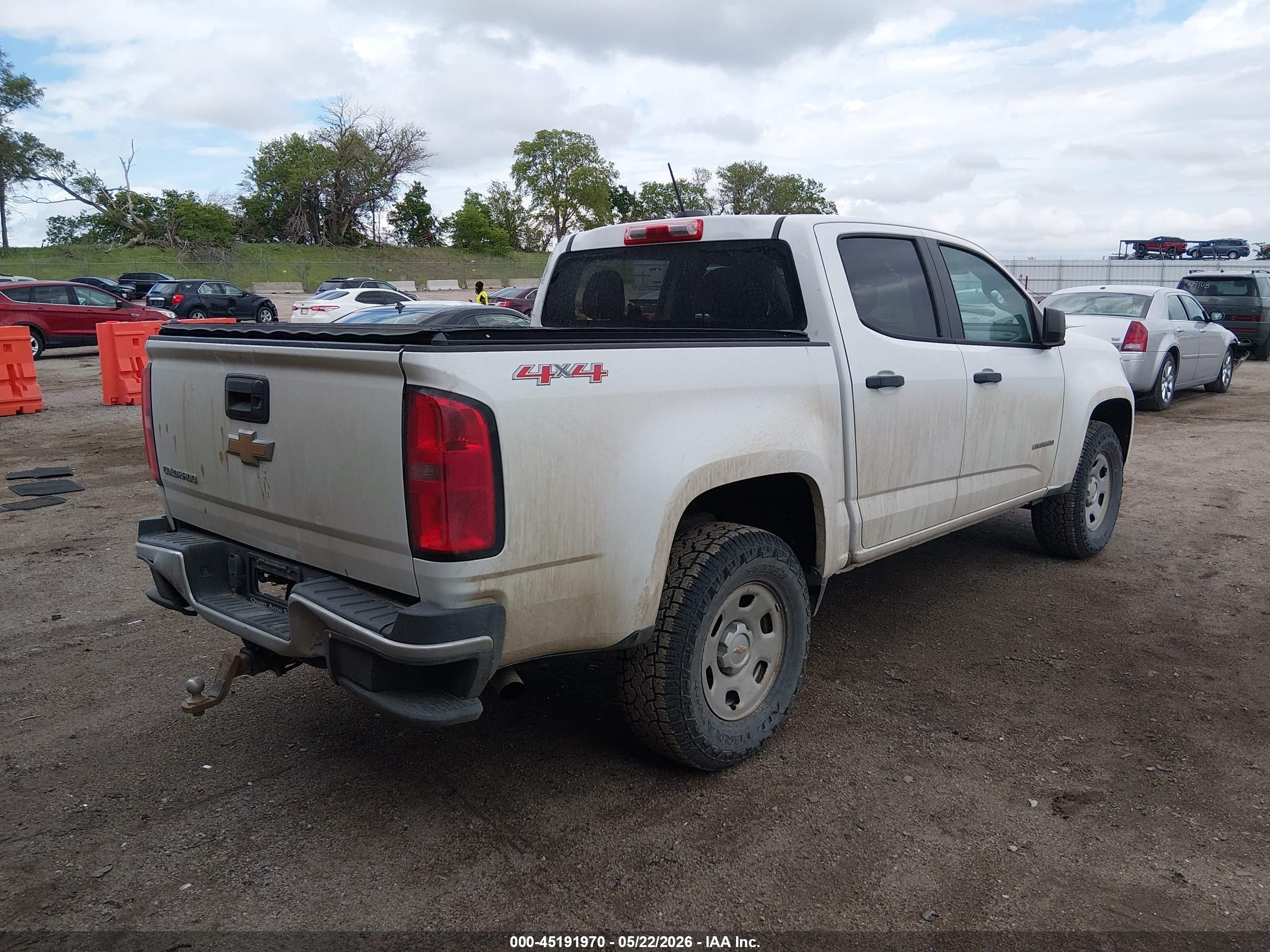 CHEVROLET COLORADO image 4
